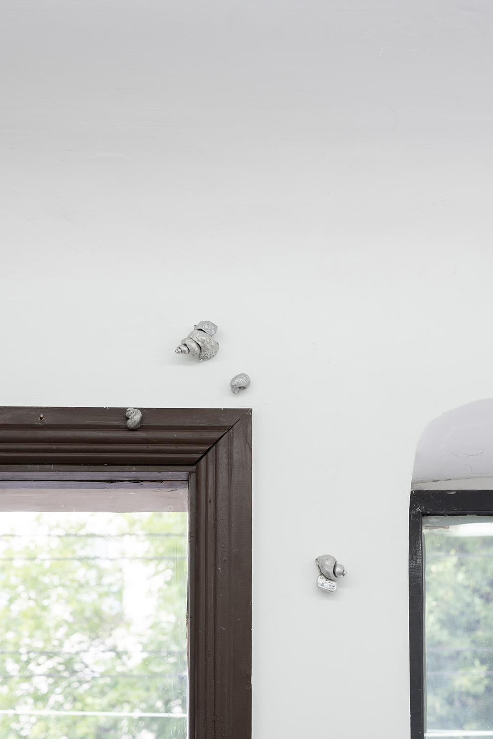 Two directional house (at the periphery / at the vortex), aluminum, variable dimensions, 2023 