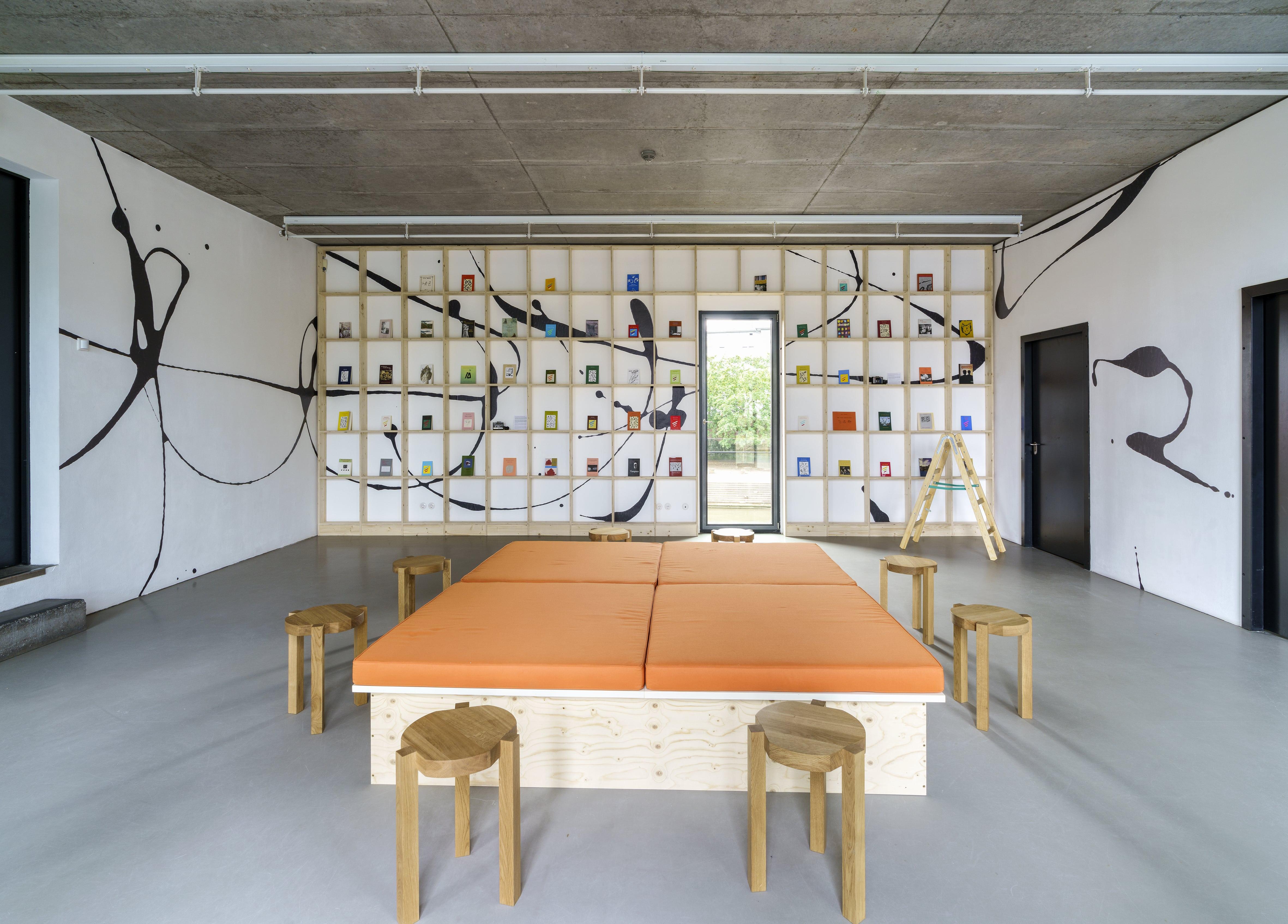 Simone Fattal, The Manifestations of the Voyage, 2023, Portikus, Frankfurt am Main. Photography by Wolfgang Günzel