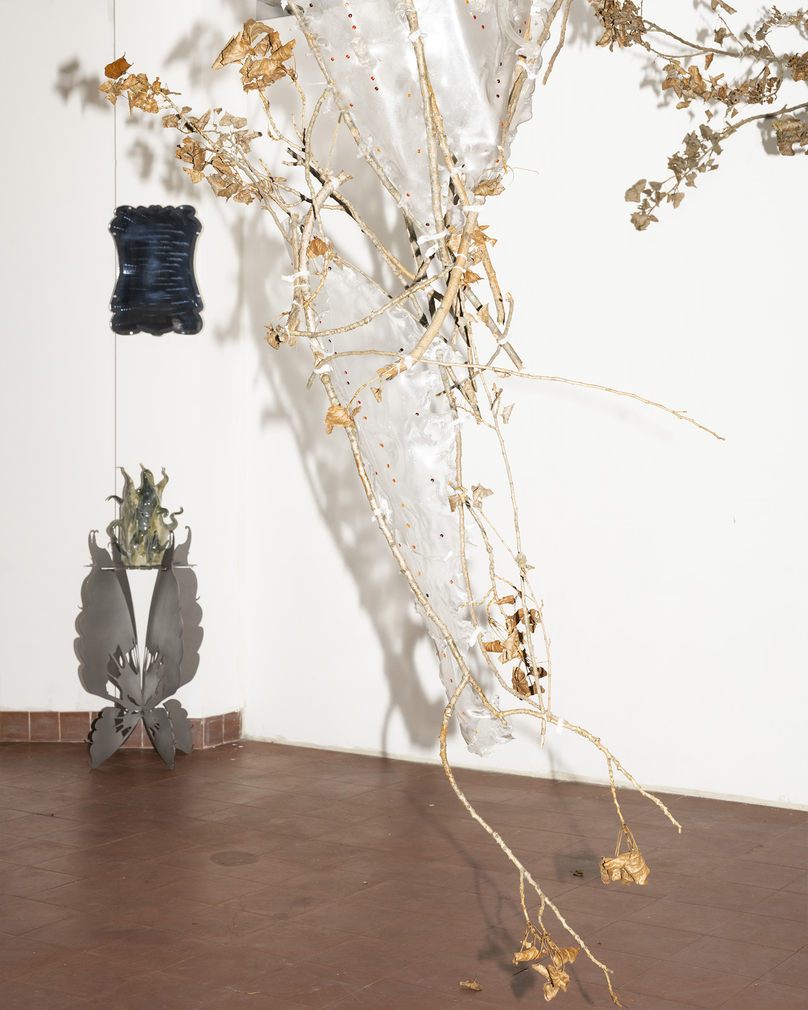 Installation piece by Tristan Bründler, table and mirror by Kyra Nijskens, vase by Natalija Gucheva