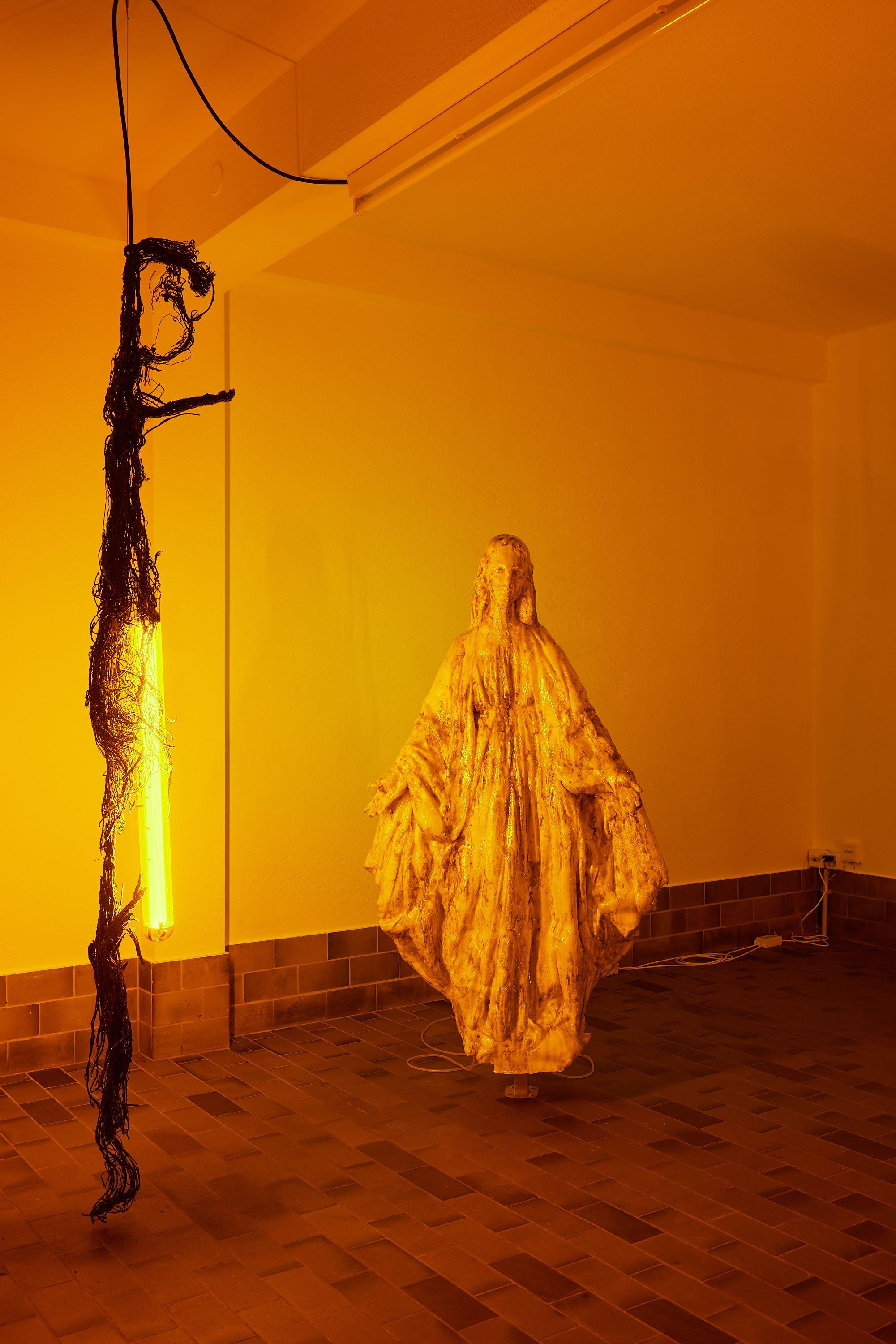 Chloé Delarue & Denis Savary, Octogone