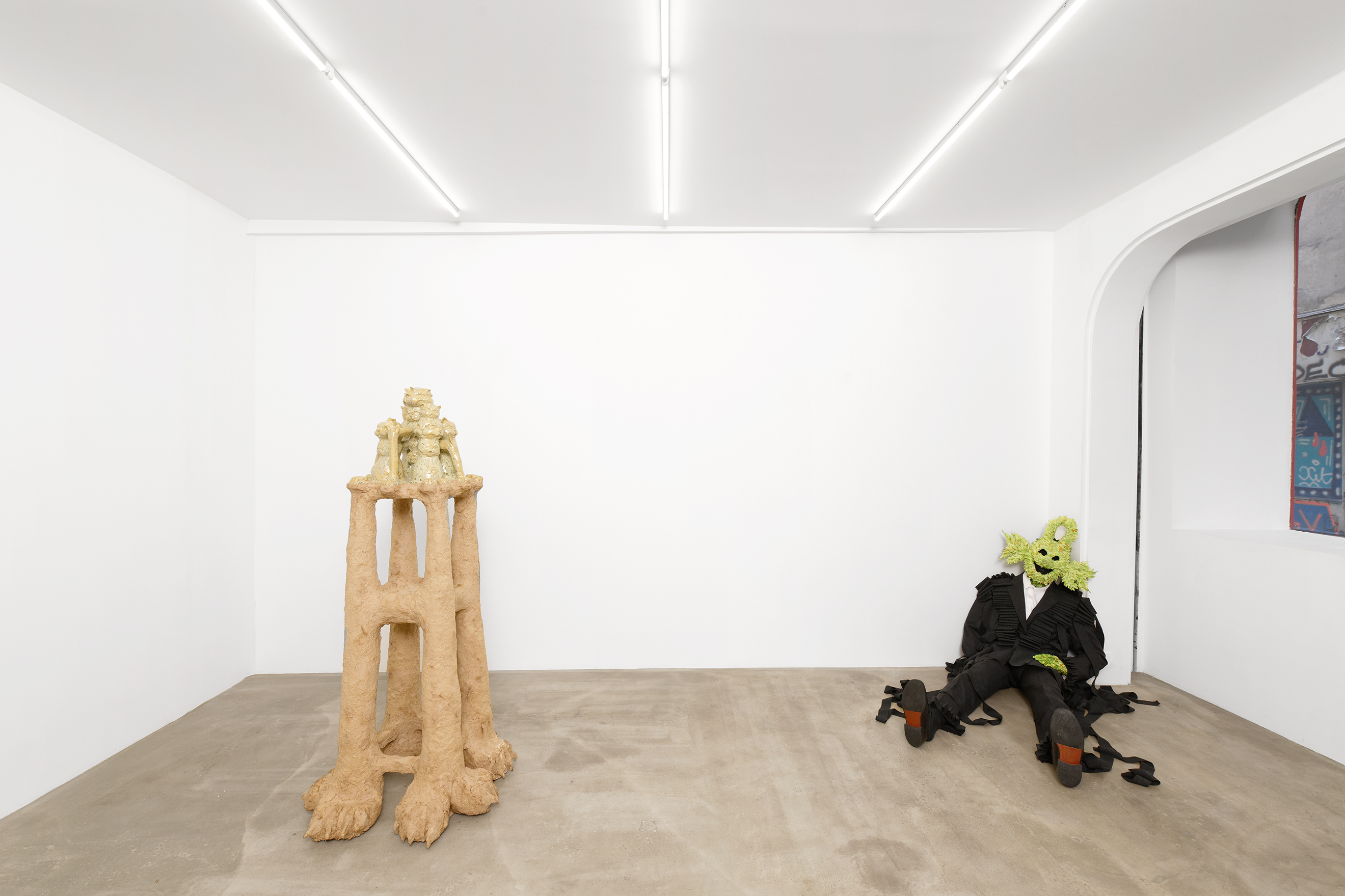 THE CUP OF WATER THAT GIVES ITSELF TO THIRST, 2023, exhibition view, Sans titre, Paris