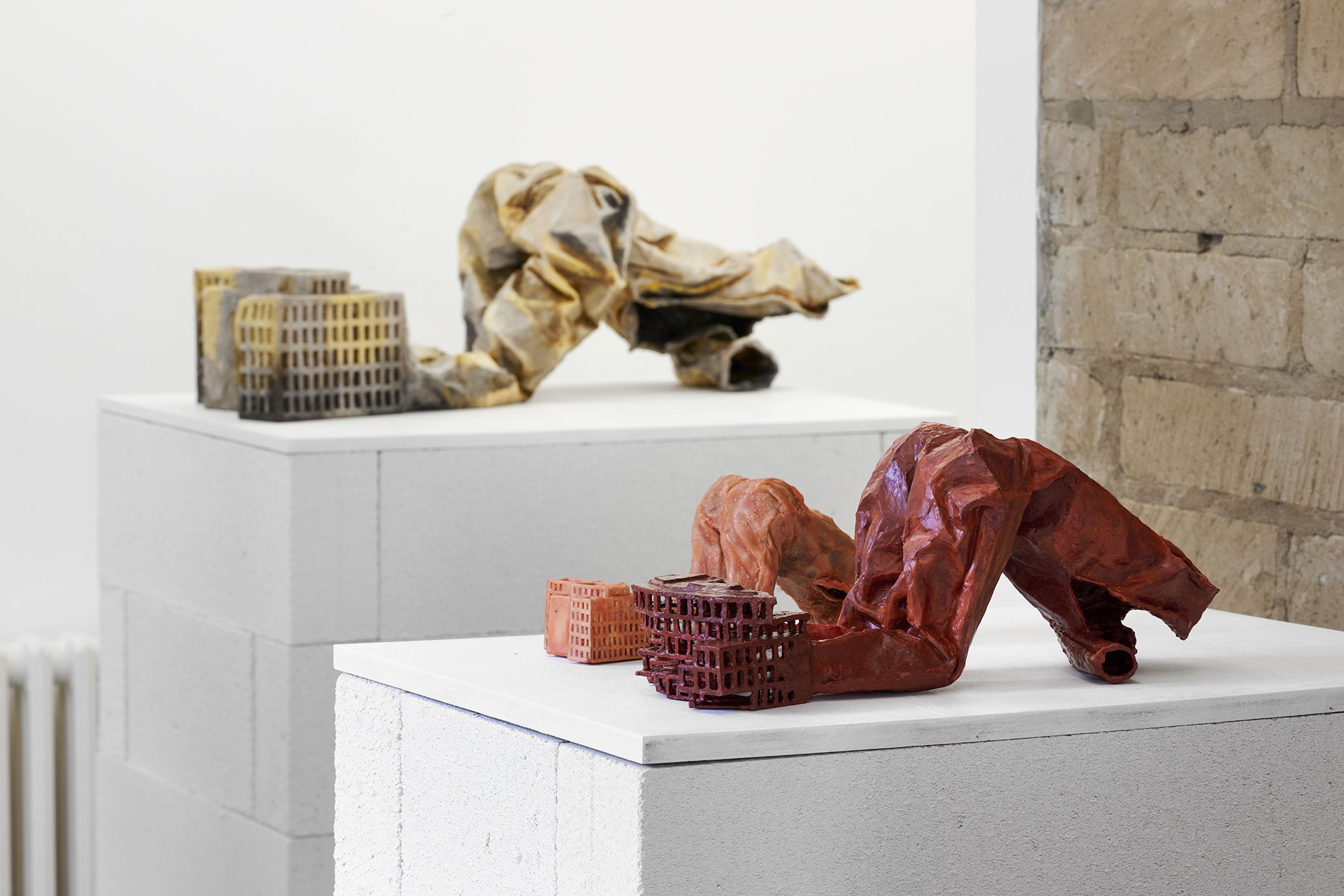 6. Christiane Blattmann, »A New Balance«, Installation view, photo: Mareike Tocha, mauer 2023, Cologne