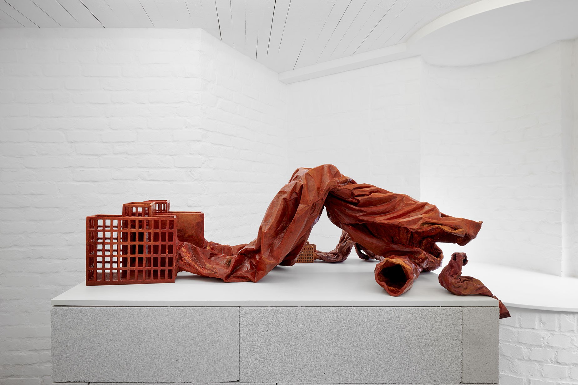 15.	Christiane Blattmann, »A New Balance«, Installation view, photo: Mareike Tocha, mauer 2023, Cologne