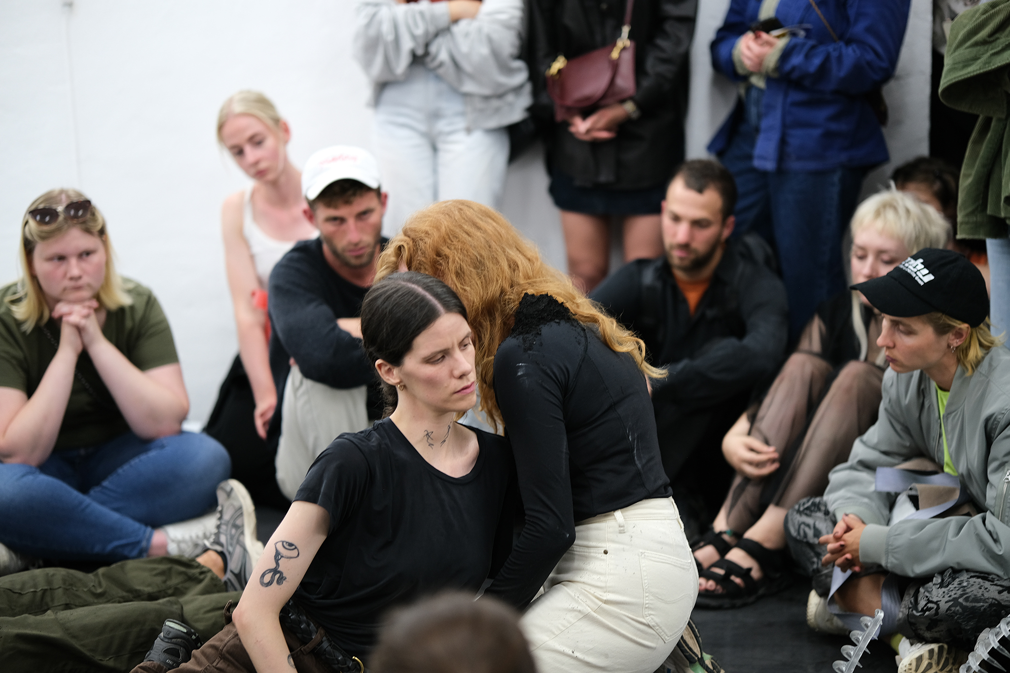 Rachel Monosov, Dead Earth, A Place of No Escape, 2023, performance still. Photo by Alana Naumann.