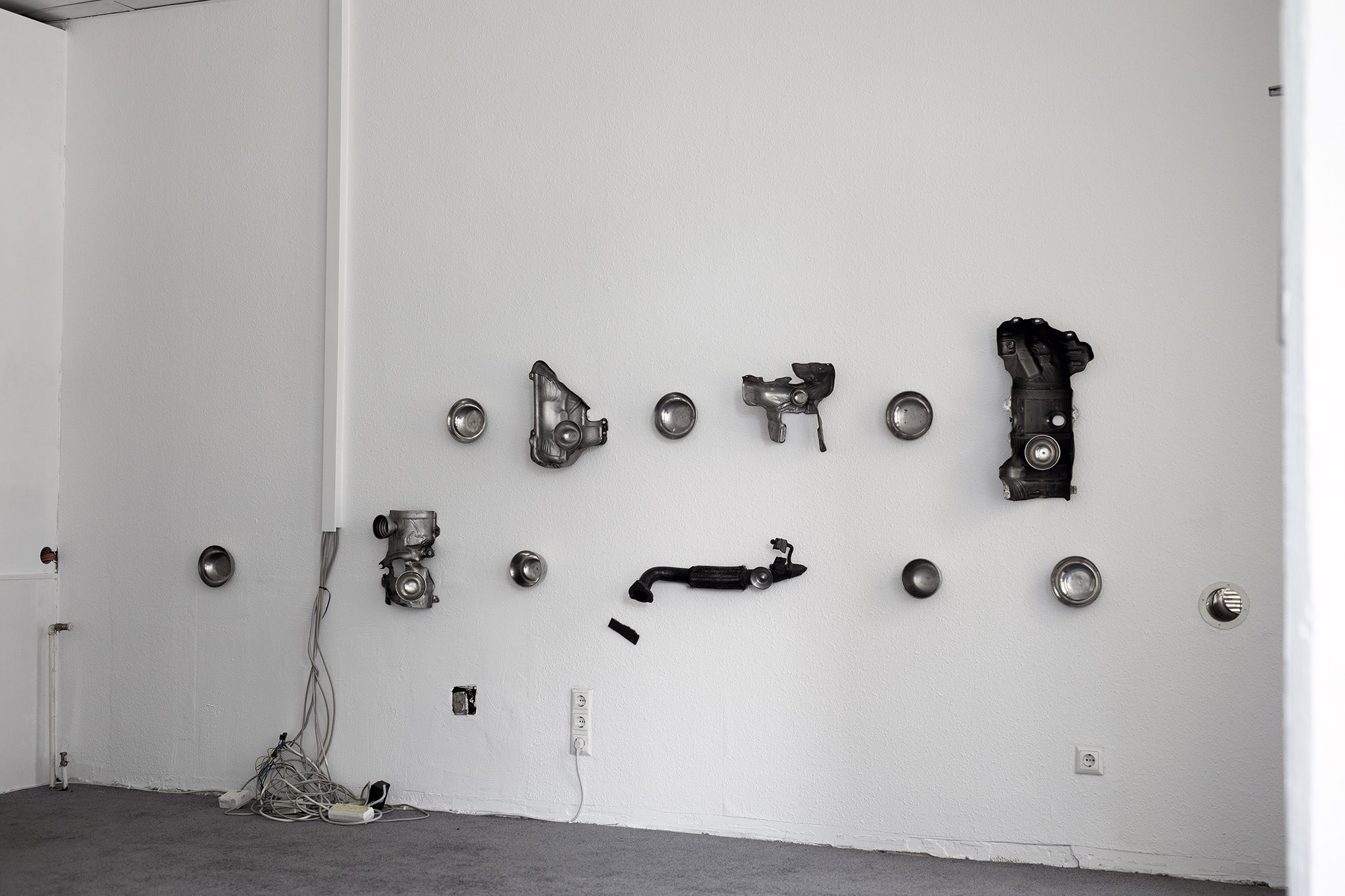 Shells of Probabilities, Variable Dimension, Korean Ritual Bowls and Automobile Parts (13 pieces in total)