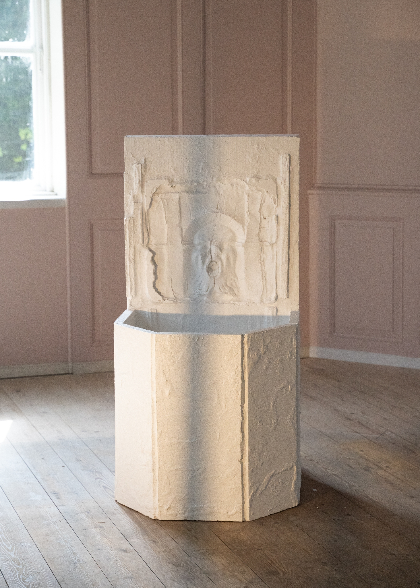 Amanda F. Koch-Nielsen & Caroline Marie Ballegaard, Acqua Dolce, 2023, Installation view.