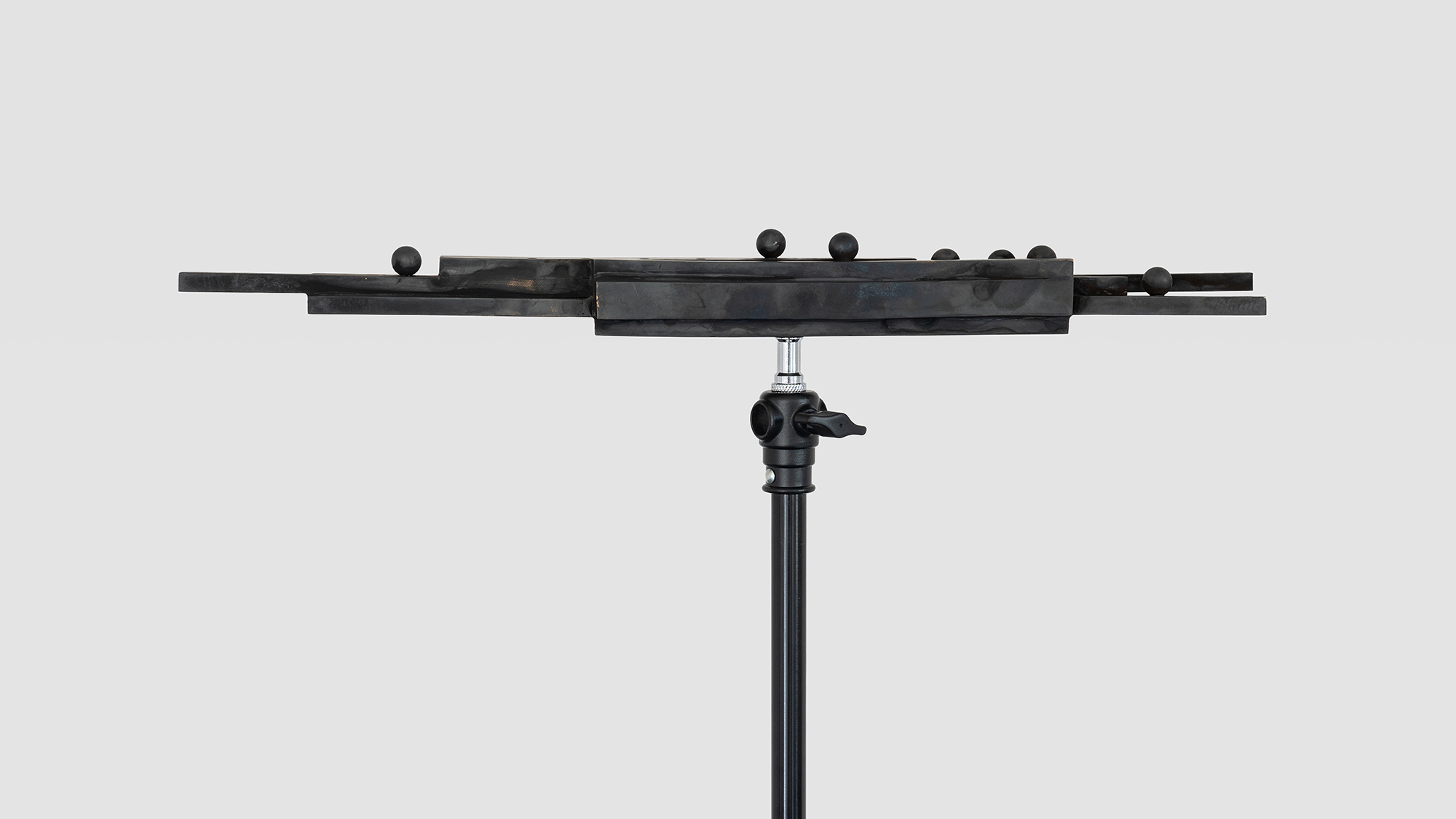 Giacomo Montanelli, Piffero per la rivoluzione, 2023, 75x75x150, brass, stand. (detail)