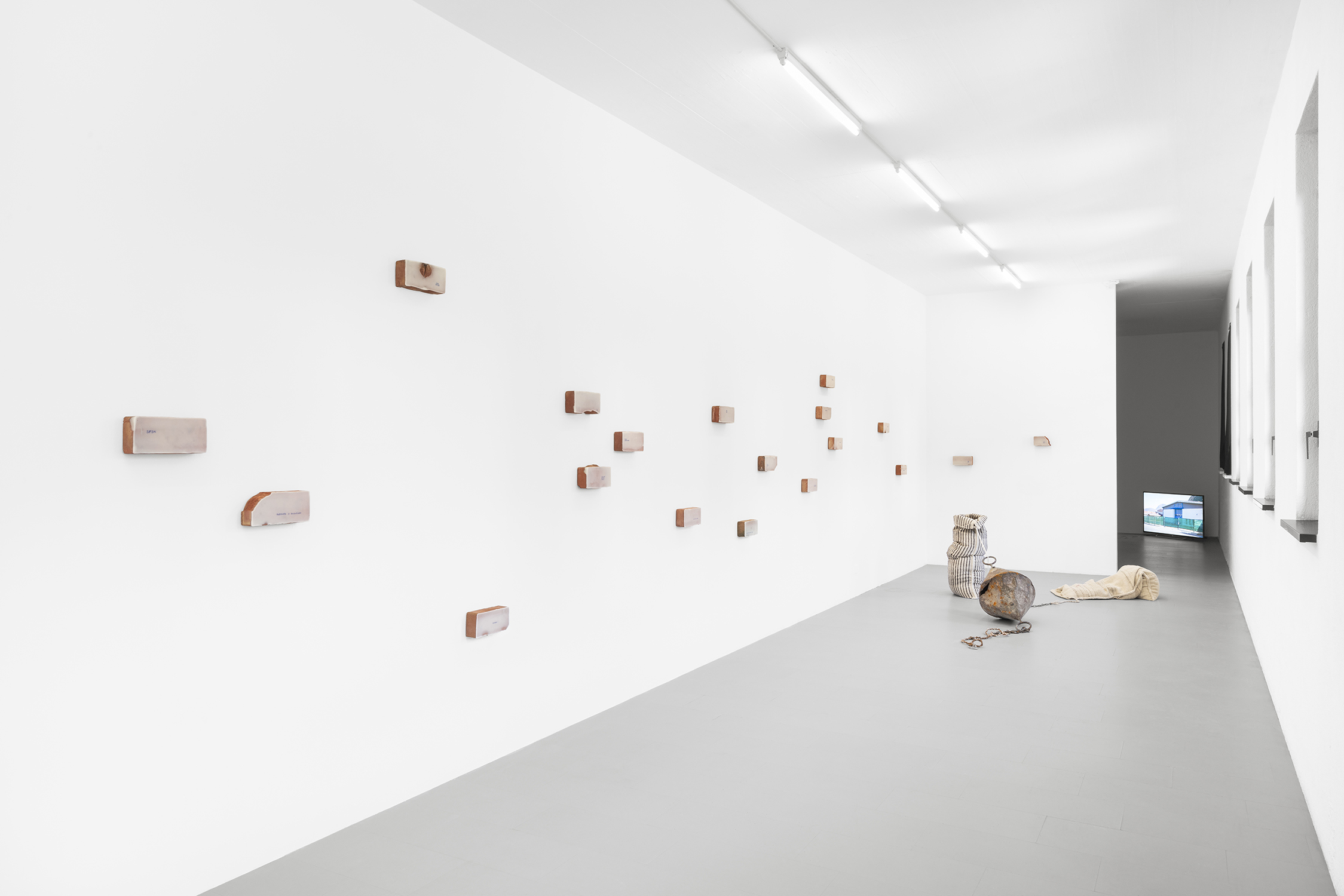 Exhibition View Group Show «UNSEEN RECONSTRUCTIONS» at La rada, Locarno, 2023/Photo: Riccardo Giancola / Courtesy : the artists and La rada