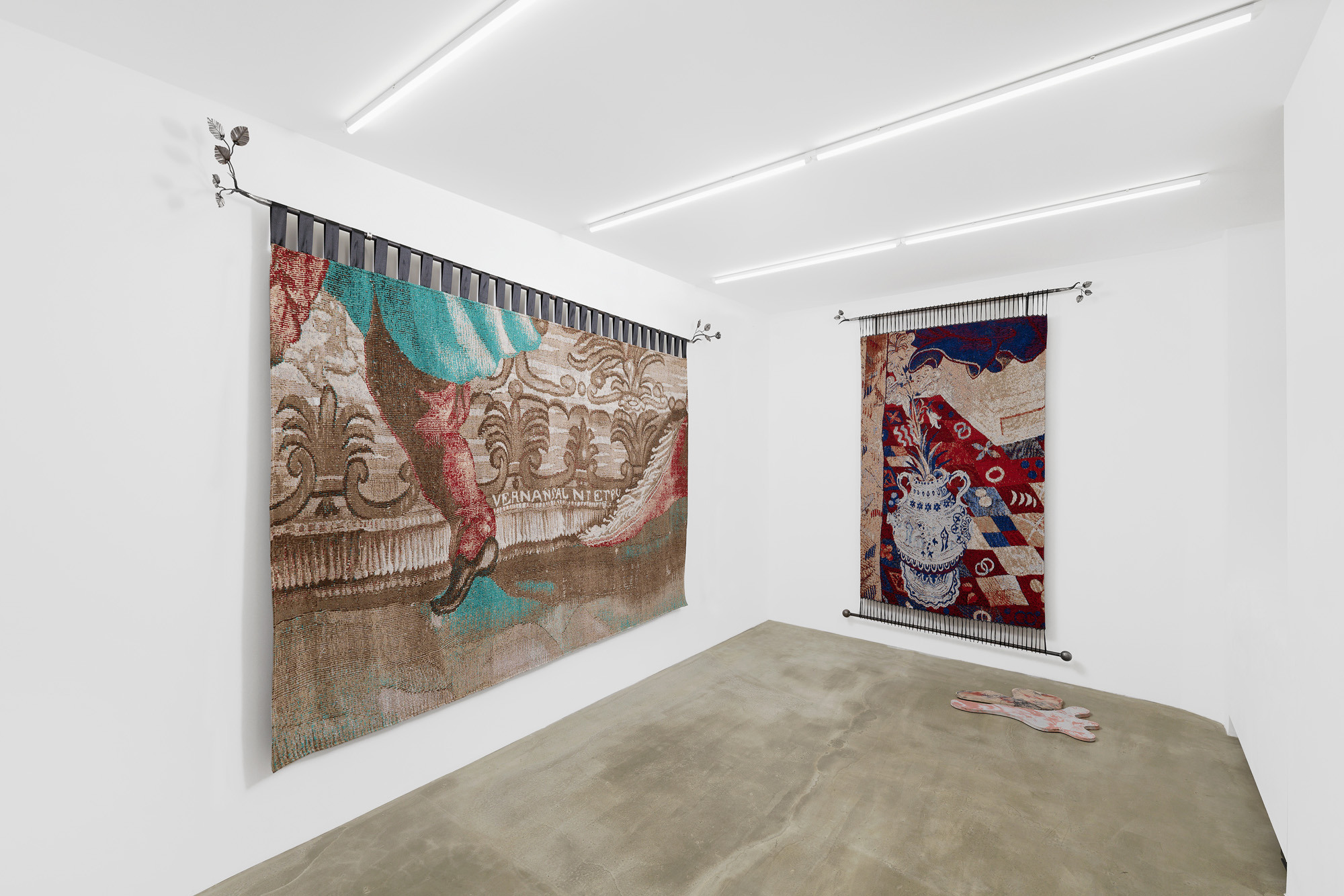 Zuzanna Czebatul, The Lunatic Fringe, 2023, exhibition view, Sans titre, Paris