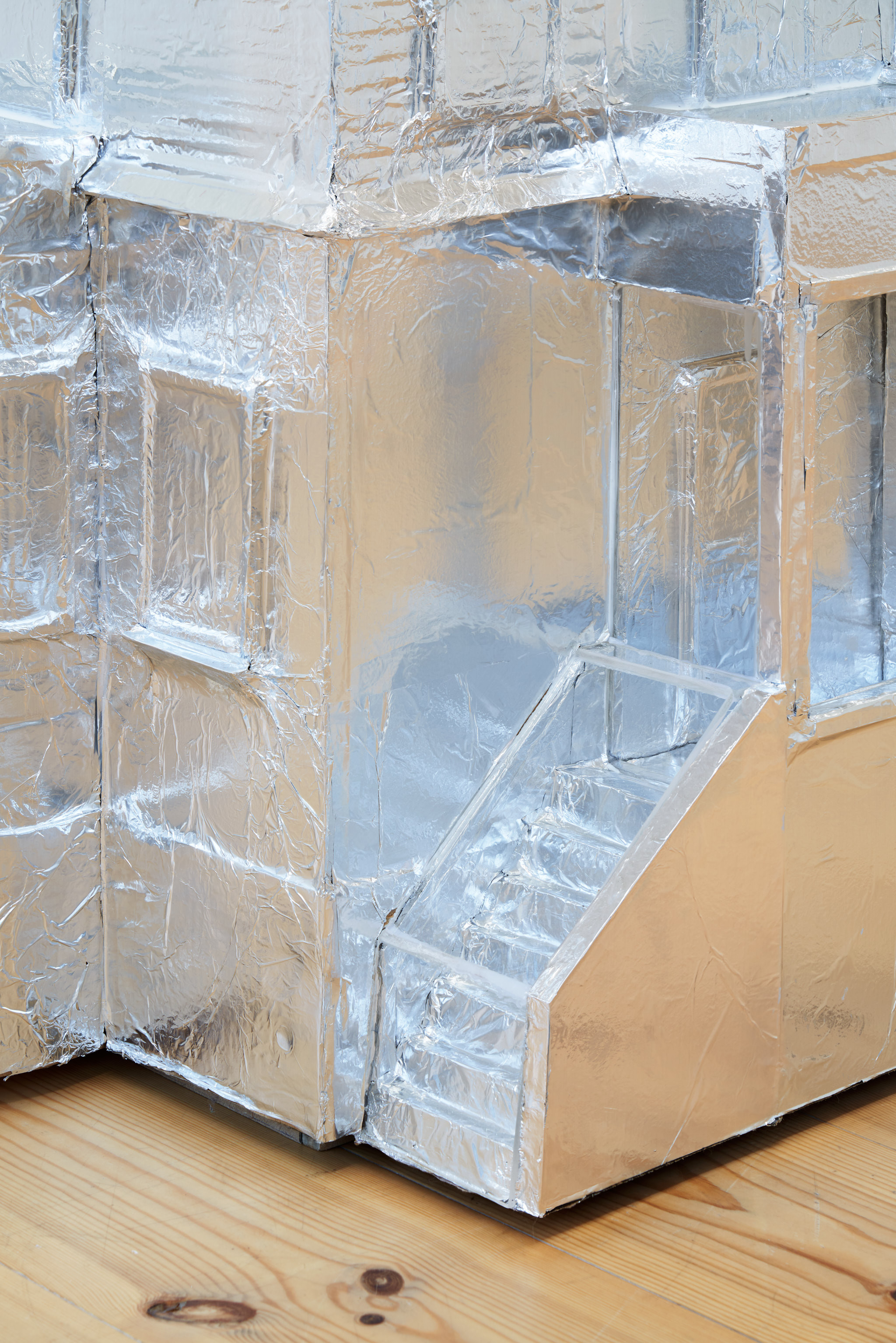 Black Box (detail)- Wood, plexiglass, cardboard, screws, acrylic sealant, glue, aluminium foil - 2023