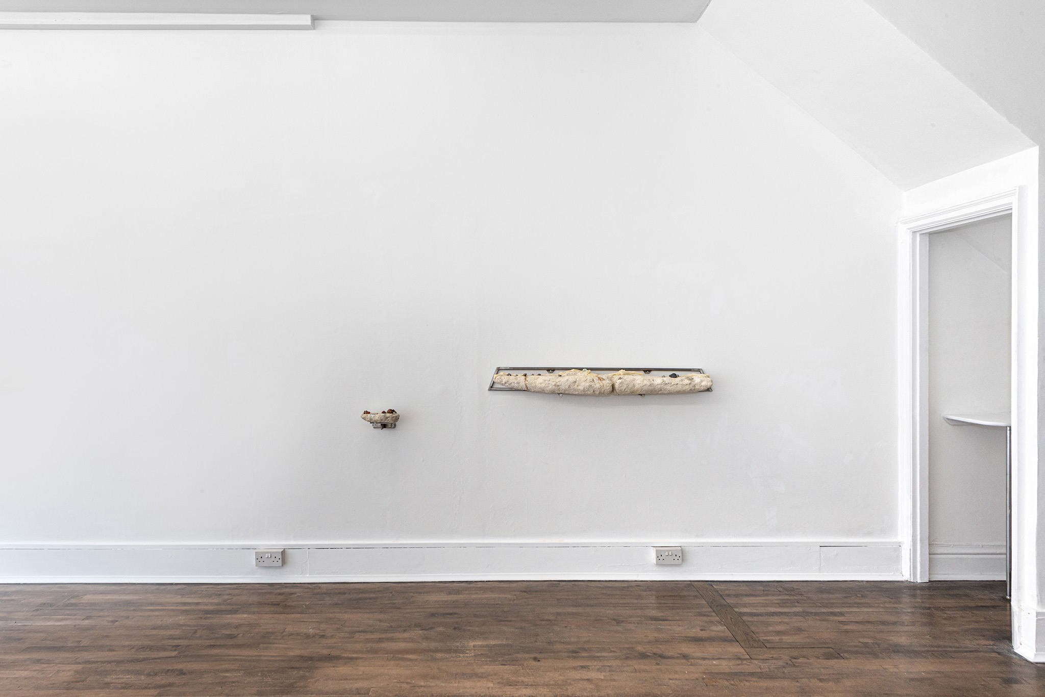 Stones and stars and spells, installation view_Francesco Pacelli at DES BAINS London_ph credits StudioAdamson