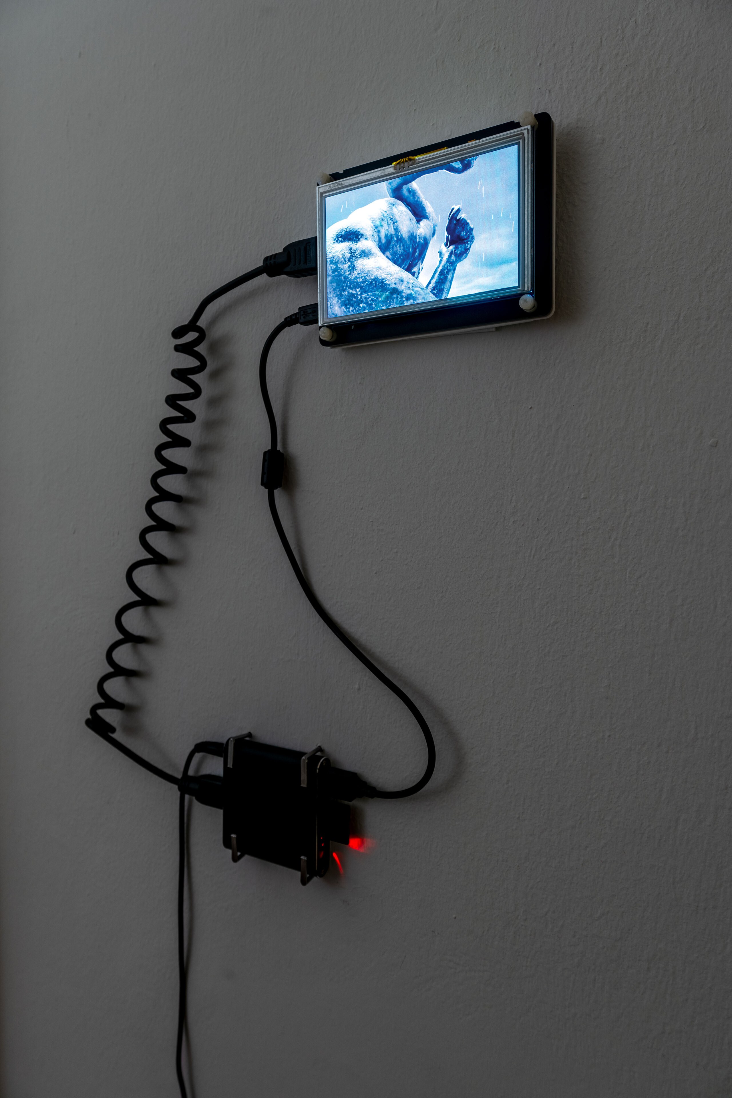 Paul Valentin, o.T., 2023, video, 3 min., TFT screen.
