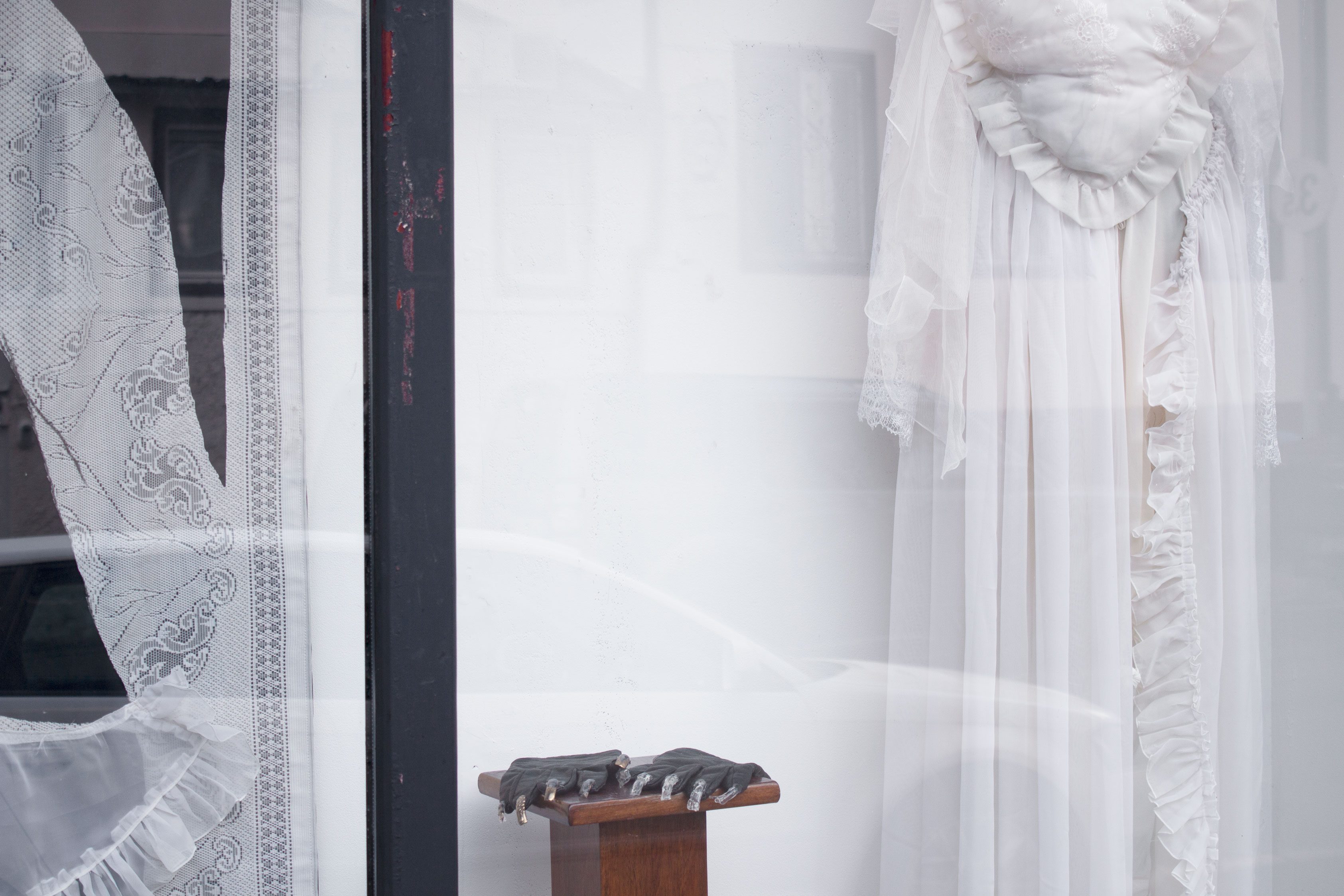 Adriana Preda, The Opportunity Passed in Less Than a Minute, 2023, installation view