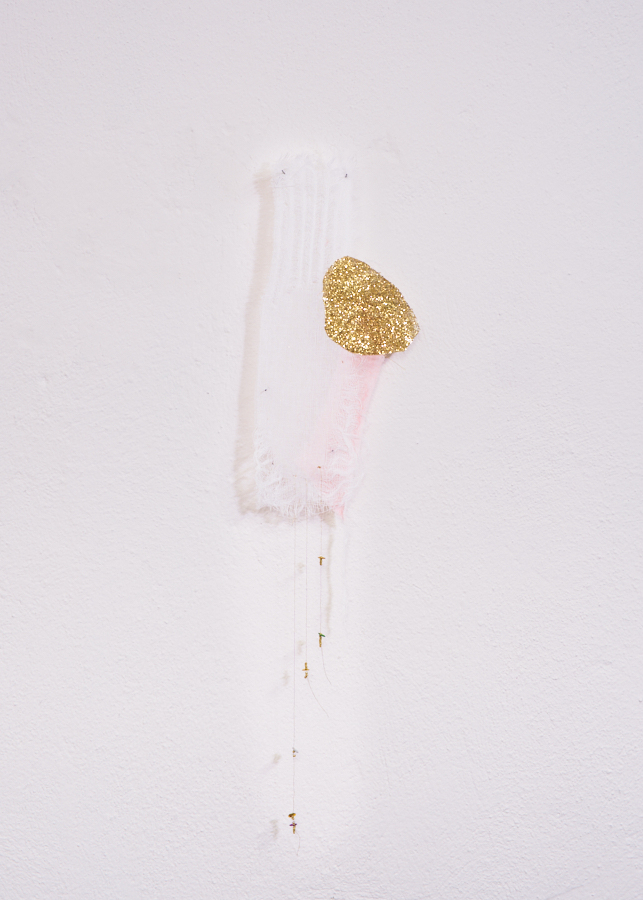 Sans titre (textile/composition n° 28), 2019, dyed gauze, artificial pearls, threads, sequins, 44 x 12 cm