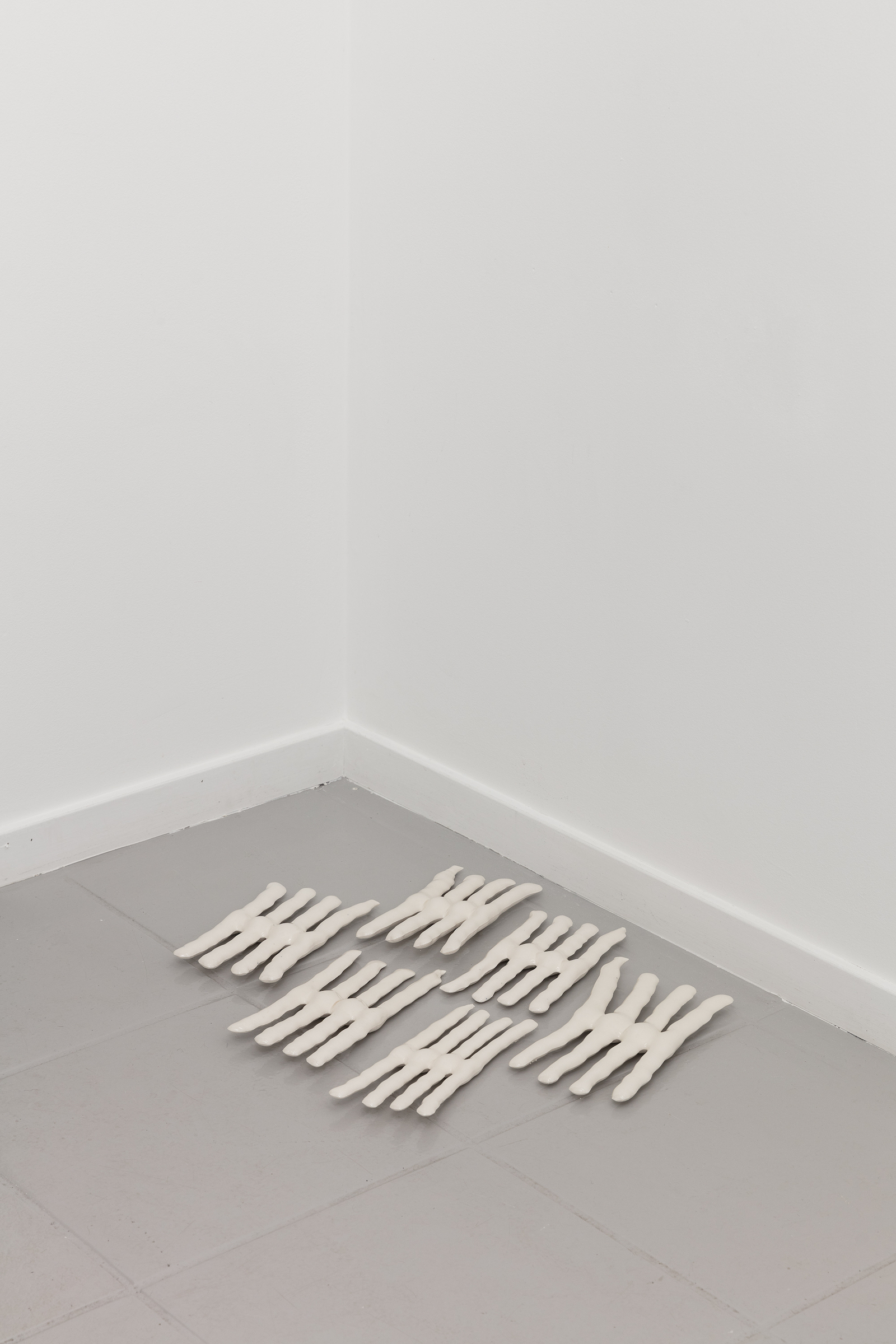 Julia K. Persson, Talisman I-VI, 2023, Glazed porcelain, variable dimensions