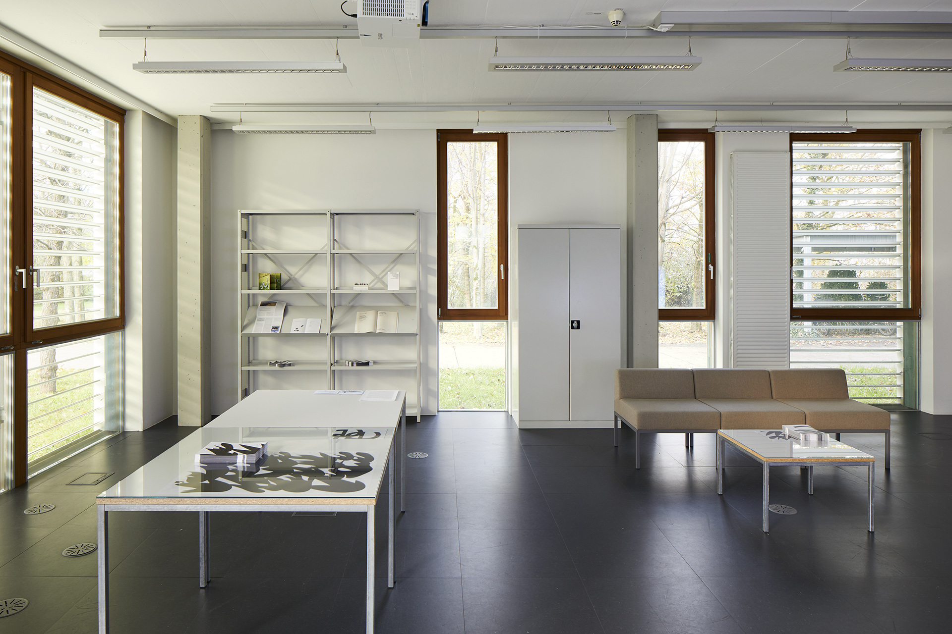 Barbara Kapusta, Solar, 2023, exhibition view, Kunstraum Lakeside, Klagenfurt | photo: Johannes Puch