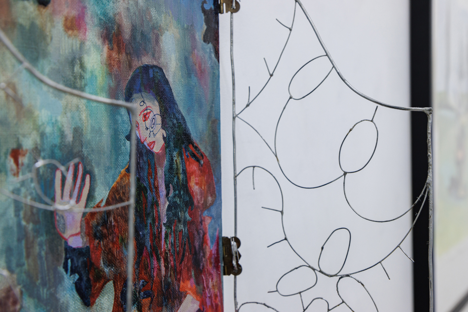 Sasha Deyash, A wound, an arrow and a swansong; I need a pair of wings, snowlike and translucent, 2022, Canvas, oil, metal, 30 x 30 cm, Details