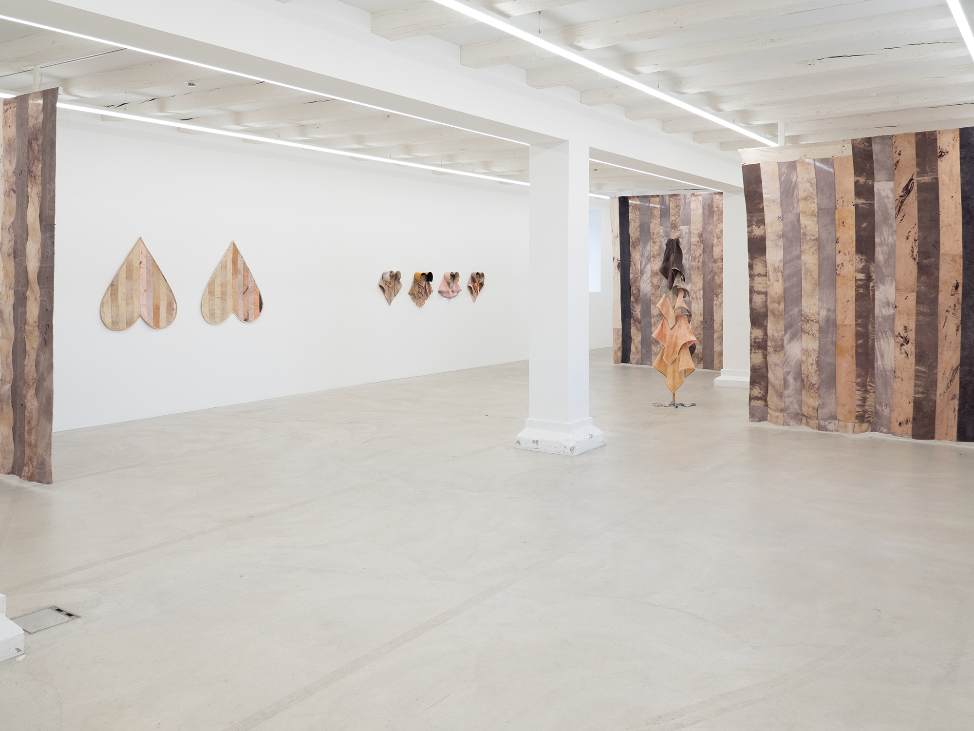 Anna Reutinger, Worldly Hearts, Ausstellungsraum Klingental, Basel, CH. 2024