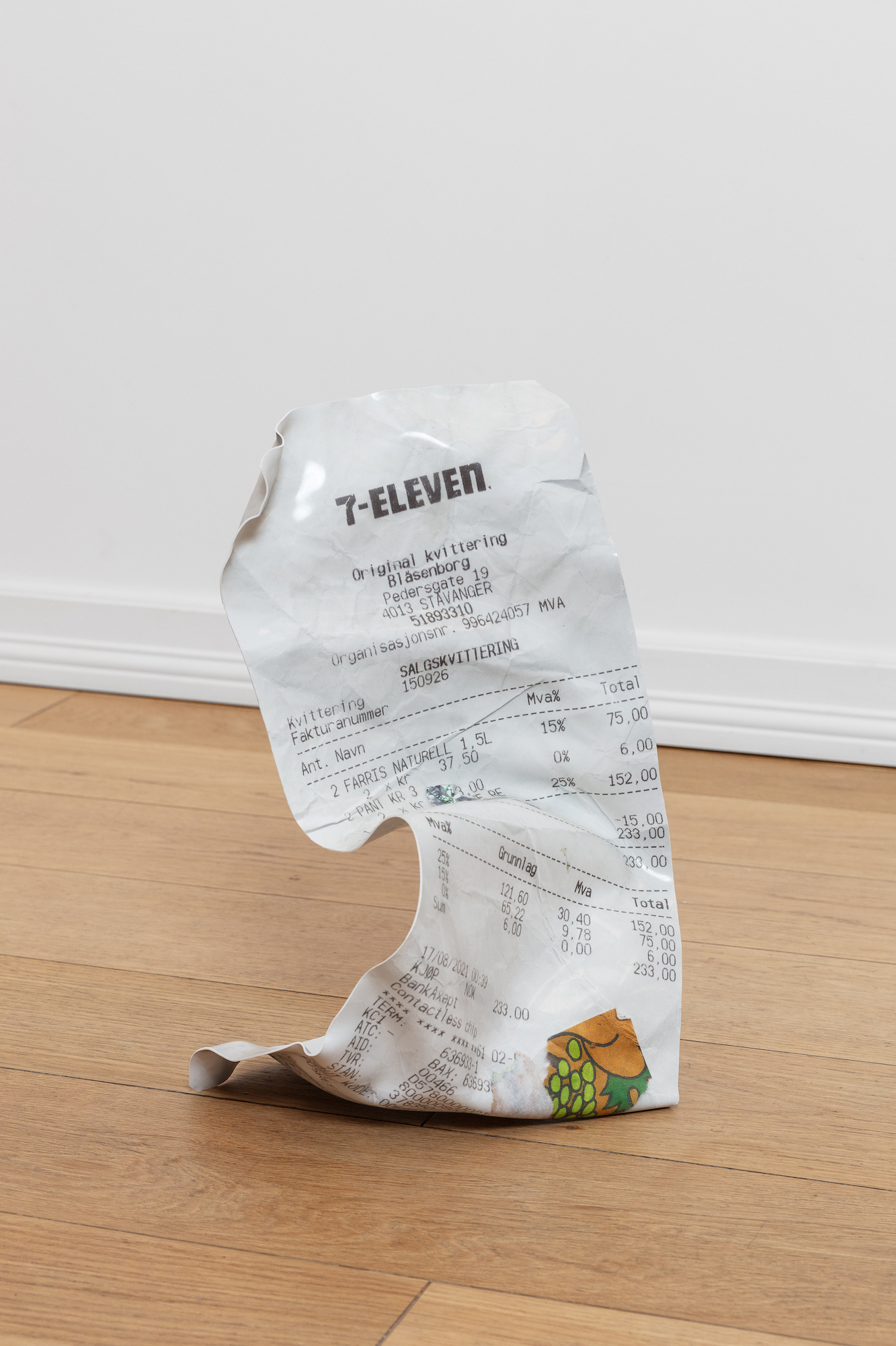 Tor Erik Bøe, Receipt (7-Eleven), Printet PVC, 39 x 21 x 24 cm