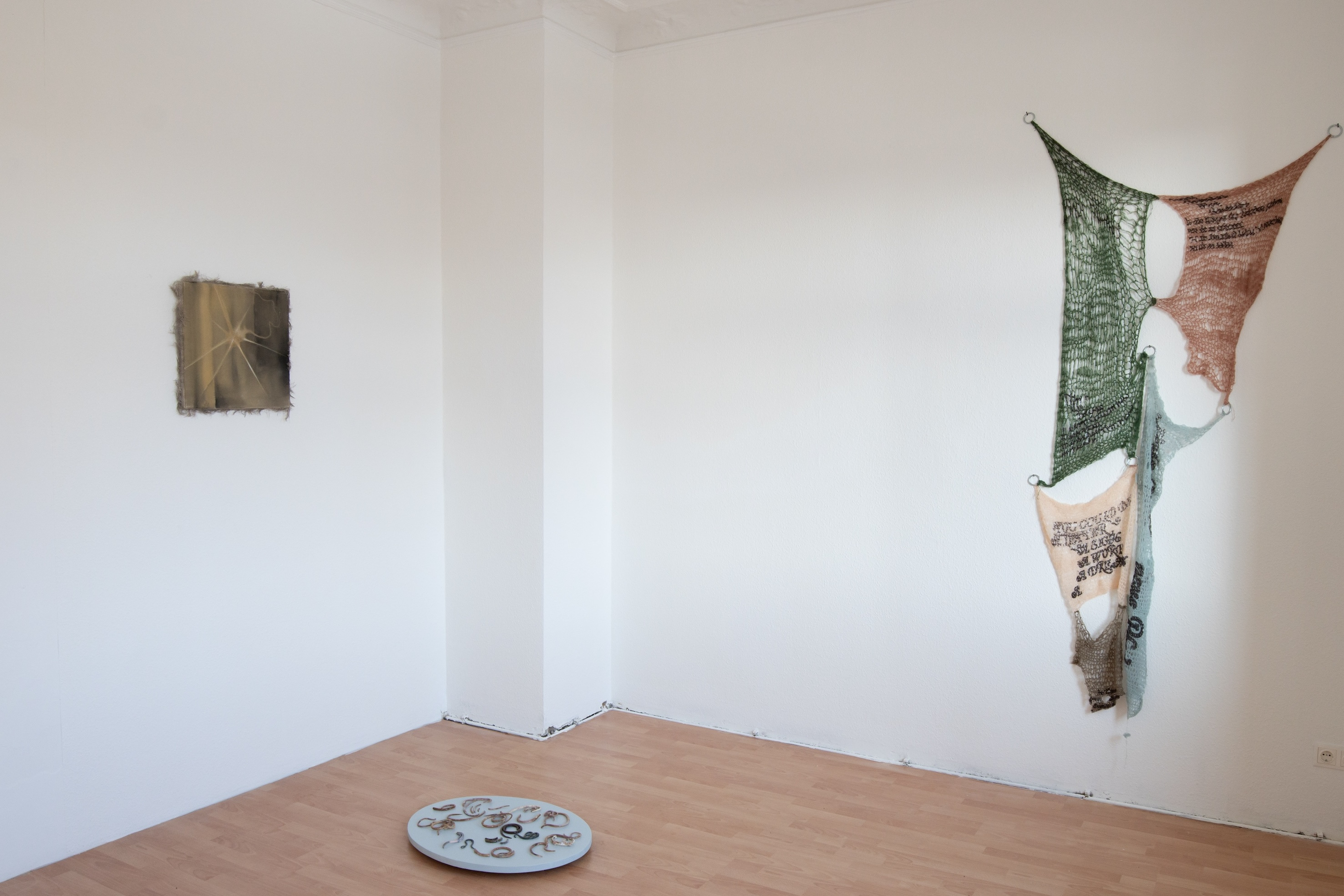 In Other Words, group show, 2023, DOTS, Leipzig, exhibition view, Courtesy the artists and DOTS, Photo Josephine Jatzlau 