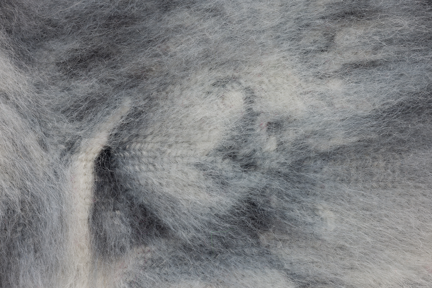 Maria Szakats, A attacking P, 2024, mohair on canvas, 36 x 28 cm