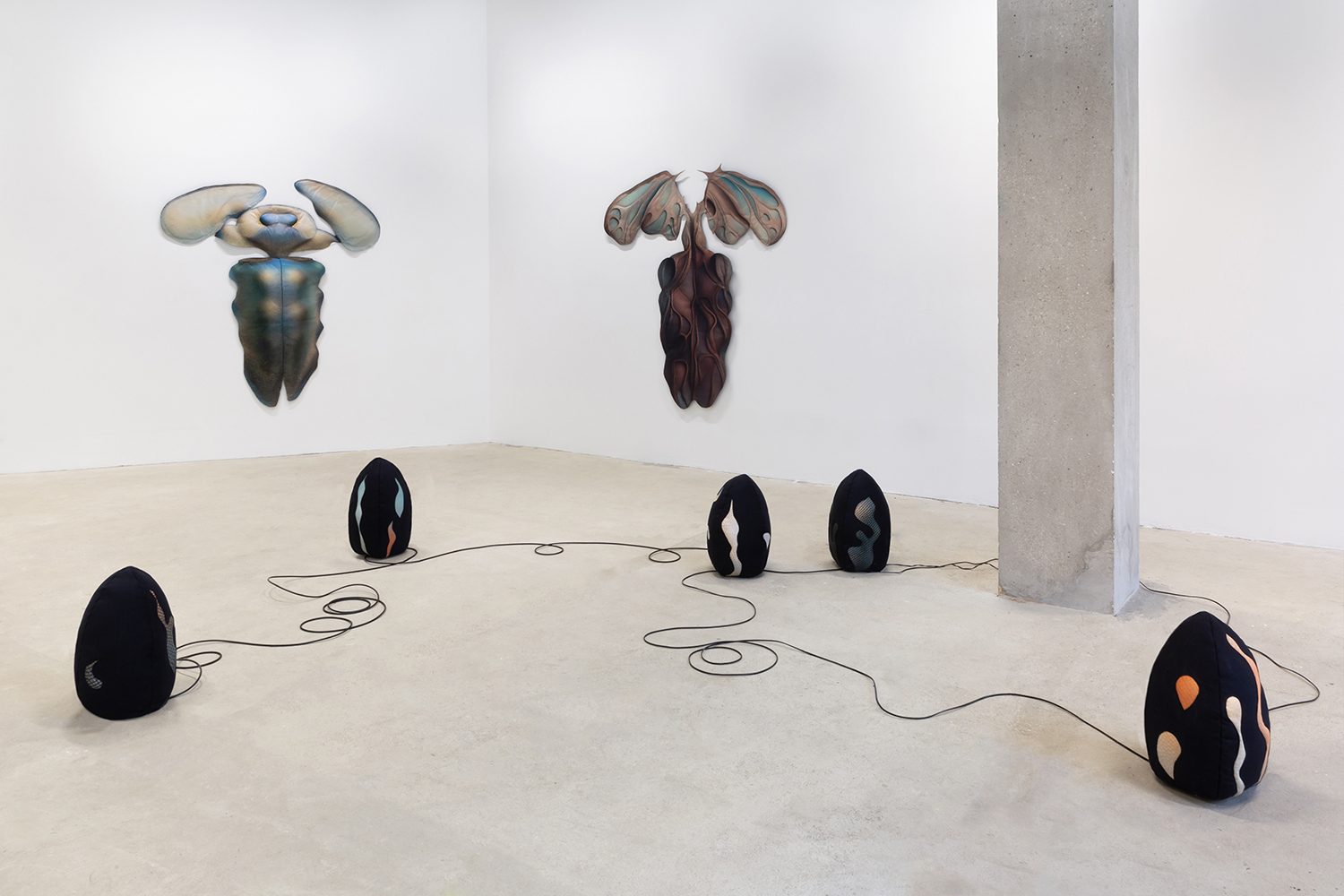 Exhibition view, "Bleen", 22,48 mÂČ, Romainville, FR