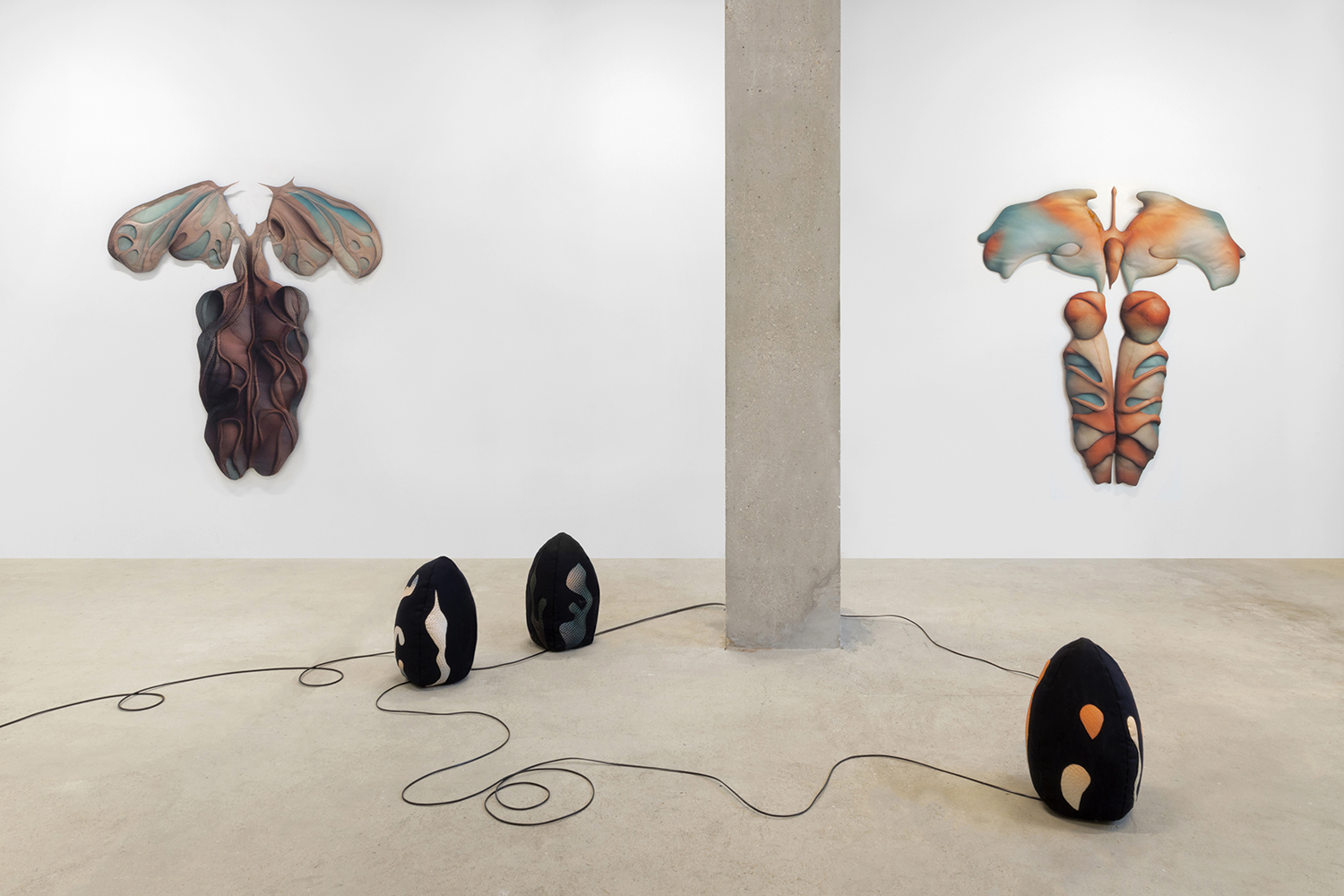 Exhibition view, "Bleen", 22,48 mÂČ, Romainville, FR