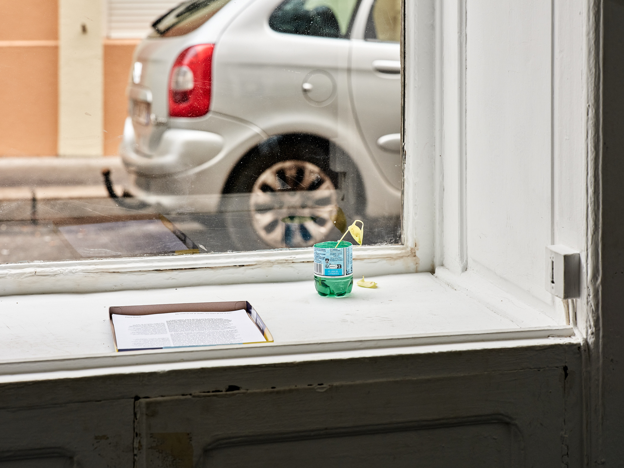 Andréa Spartà, untitled, elements of the exhibition space’s office, rearranged, 2024