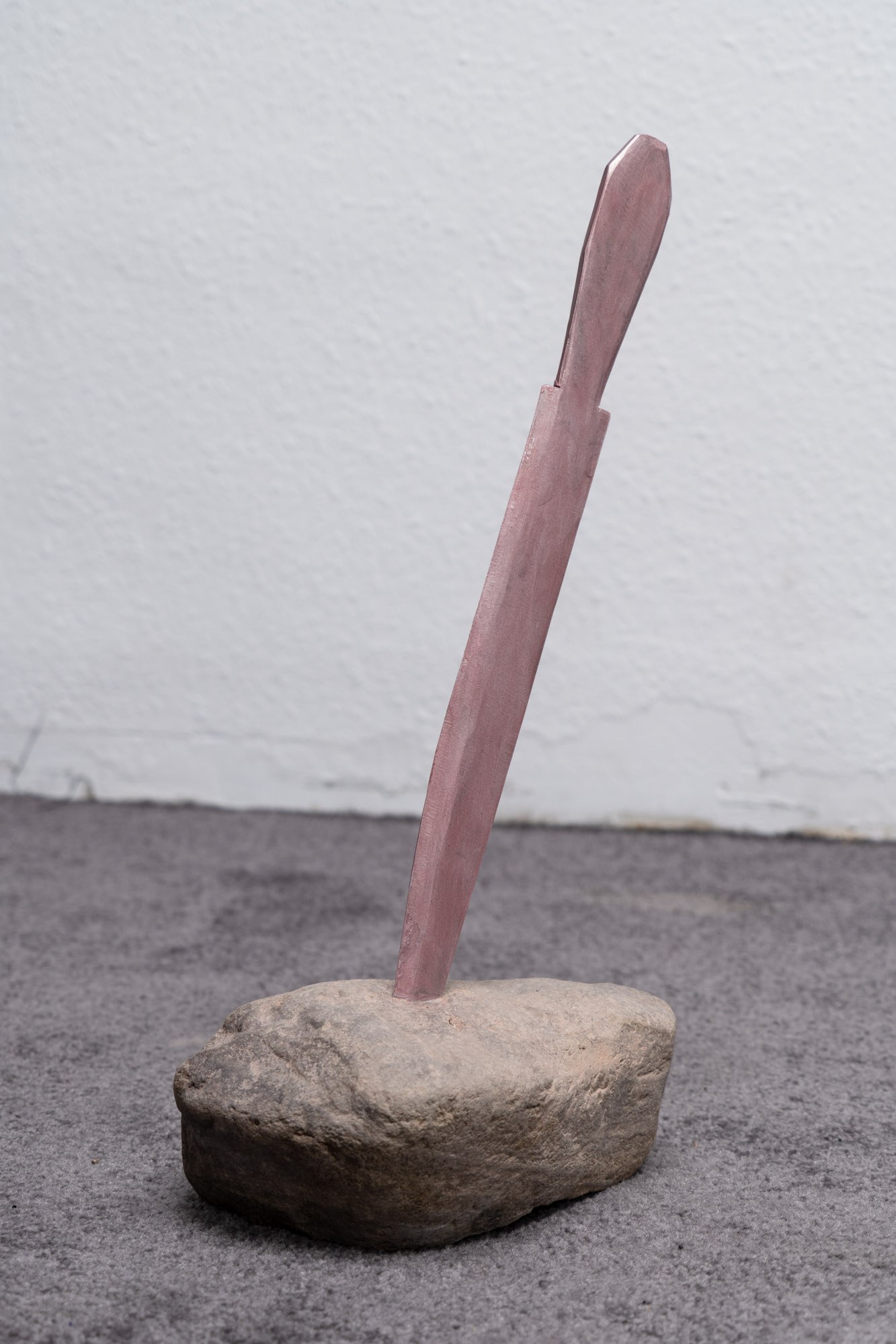 THE MORNING WE GOT MARRIED / stainless steel, granite stone, acrylic enamel, clear coat / 50 x 20 x 20 cm / 2023