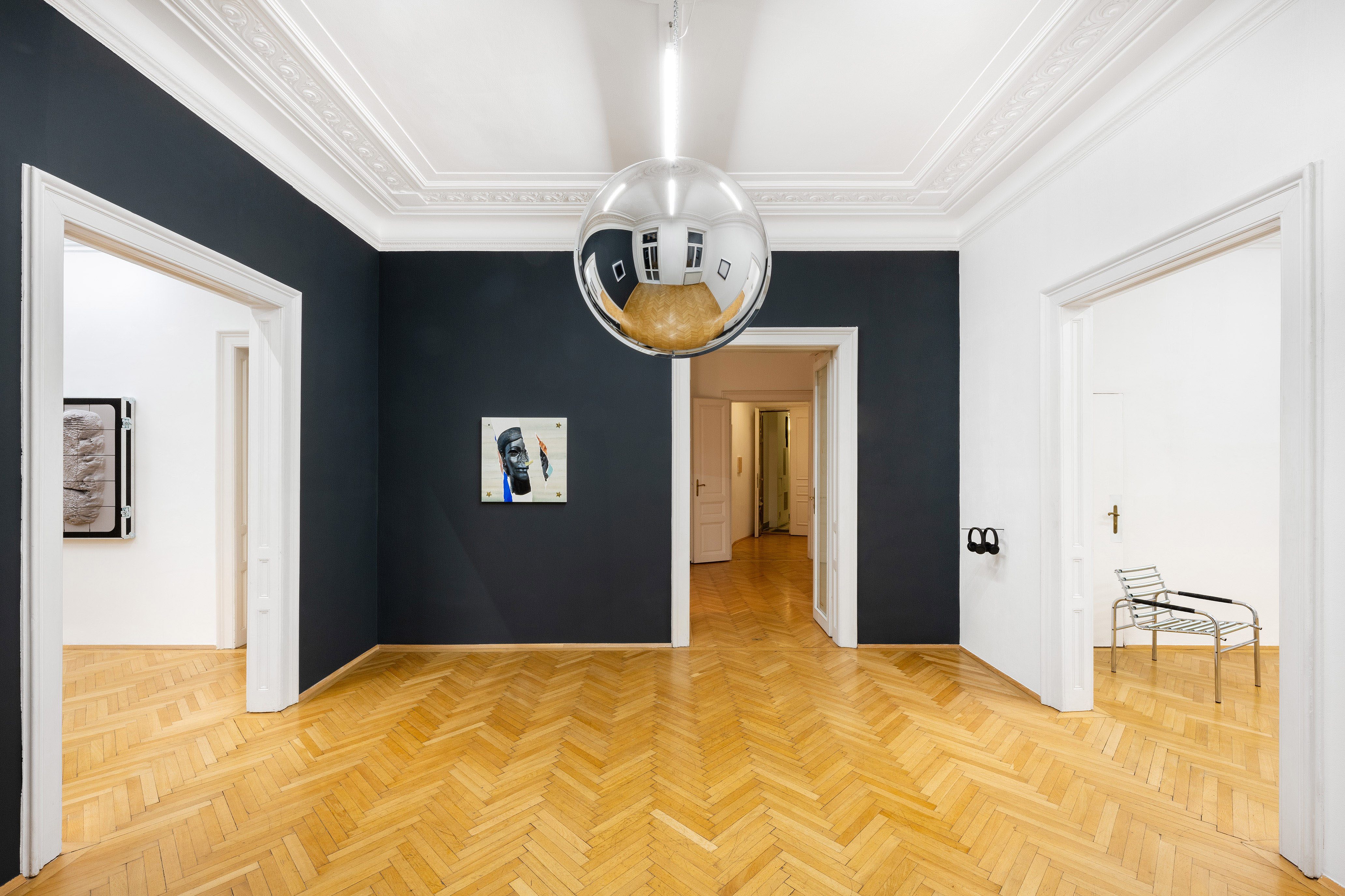 „Grit“ at Zeller van Almsick, Installation View, Sami Mandee, Markus Proschek, Débora Delmar, Bianca Phos, Sophie Hirsch, 2024
