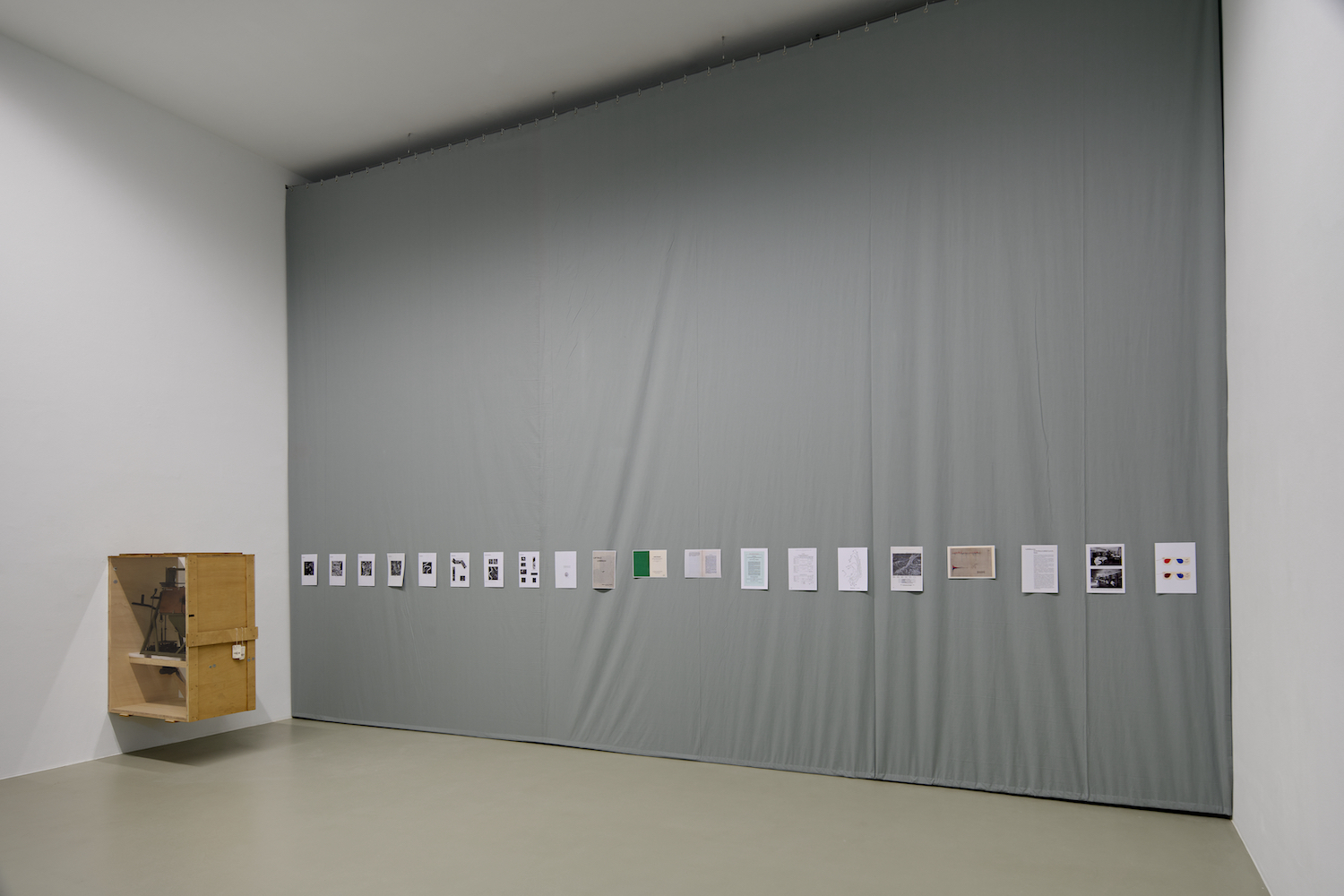 Installation view: Paul Kolling, Nadir, Kunstverein München, Munich, 2024. Courtesy the artist and Kunstverein München e.V.