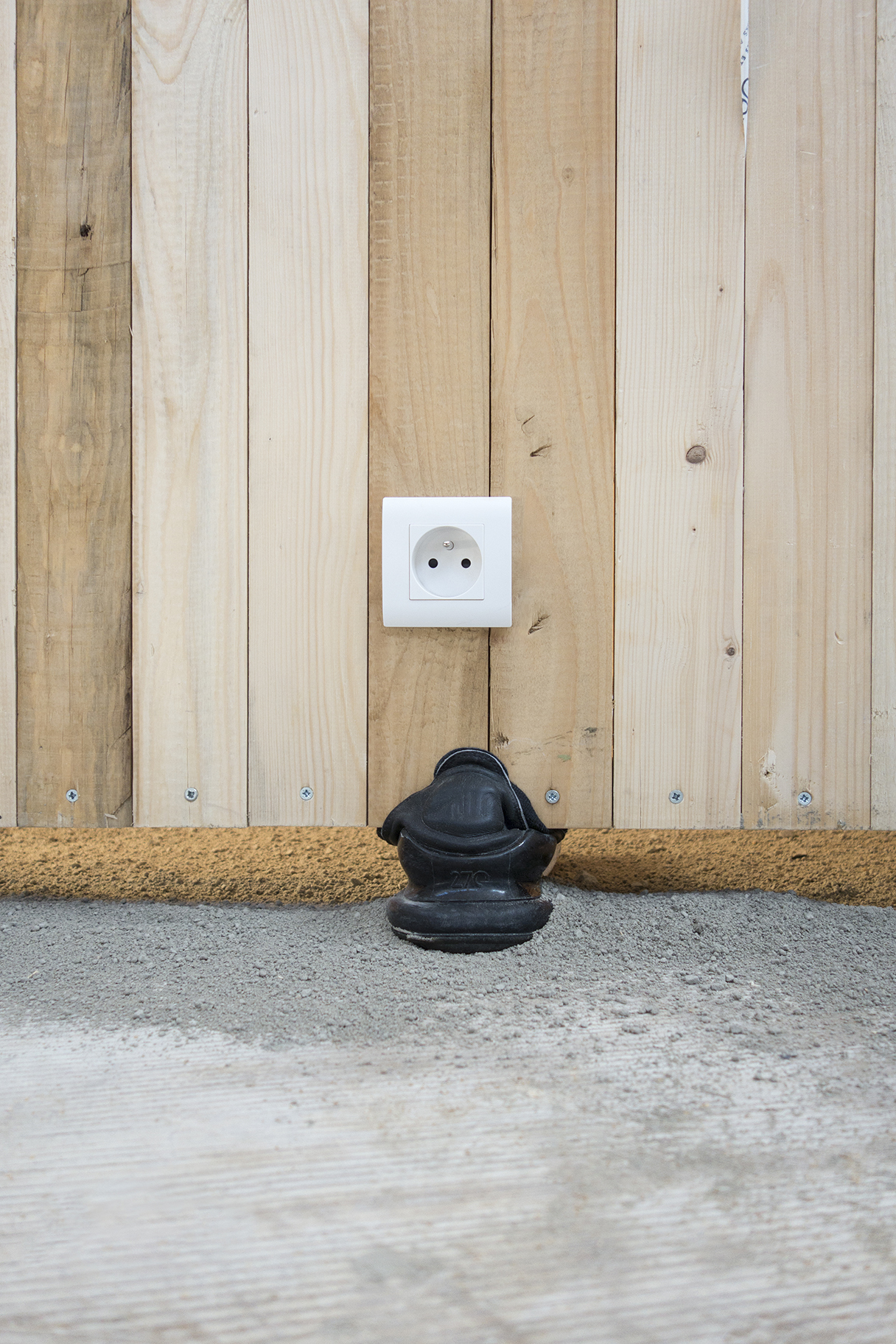 Detail, Deck XIV (2023), Juan Gugger, Point de Fusion, exhibition view, Poush, Aubervilliers