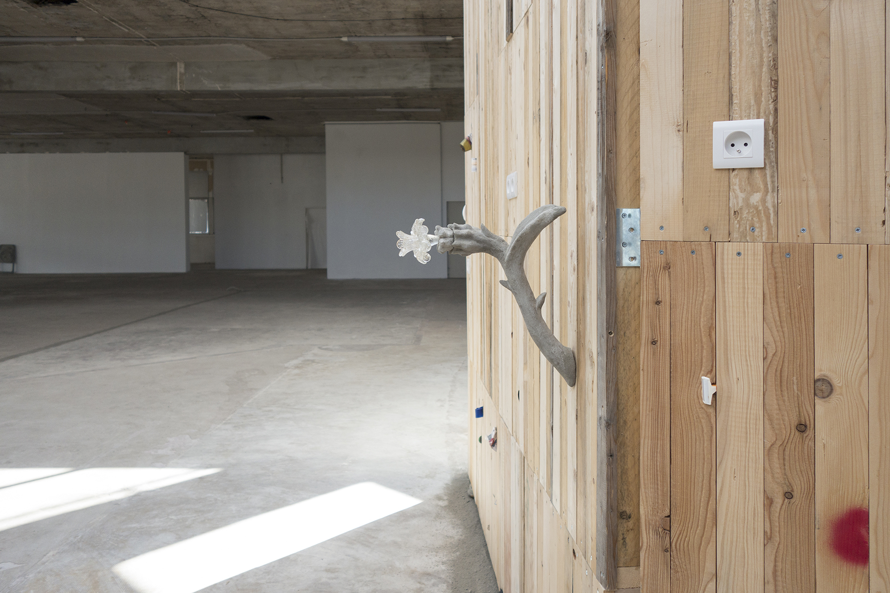 Exhibition view, Point de Fusion, 2023, Juan Gugger & Xolo Cuintle, Poush, Aubervilliers