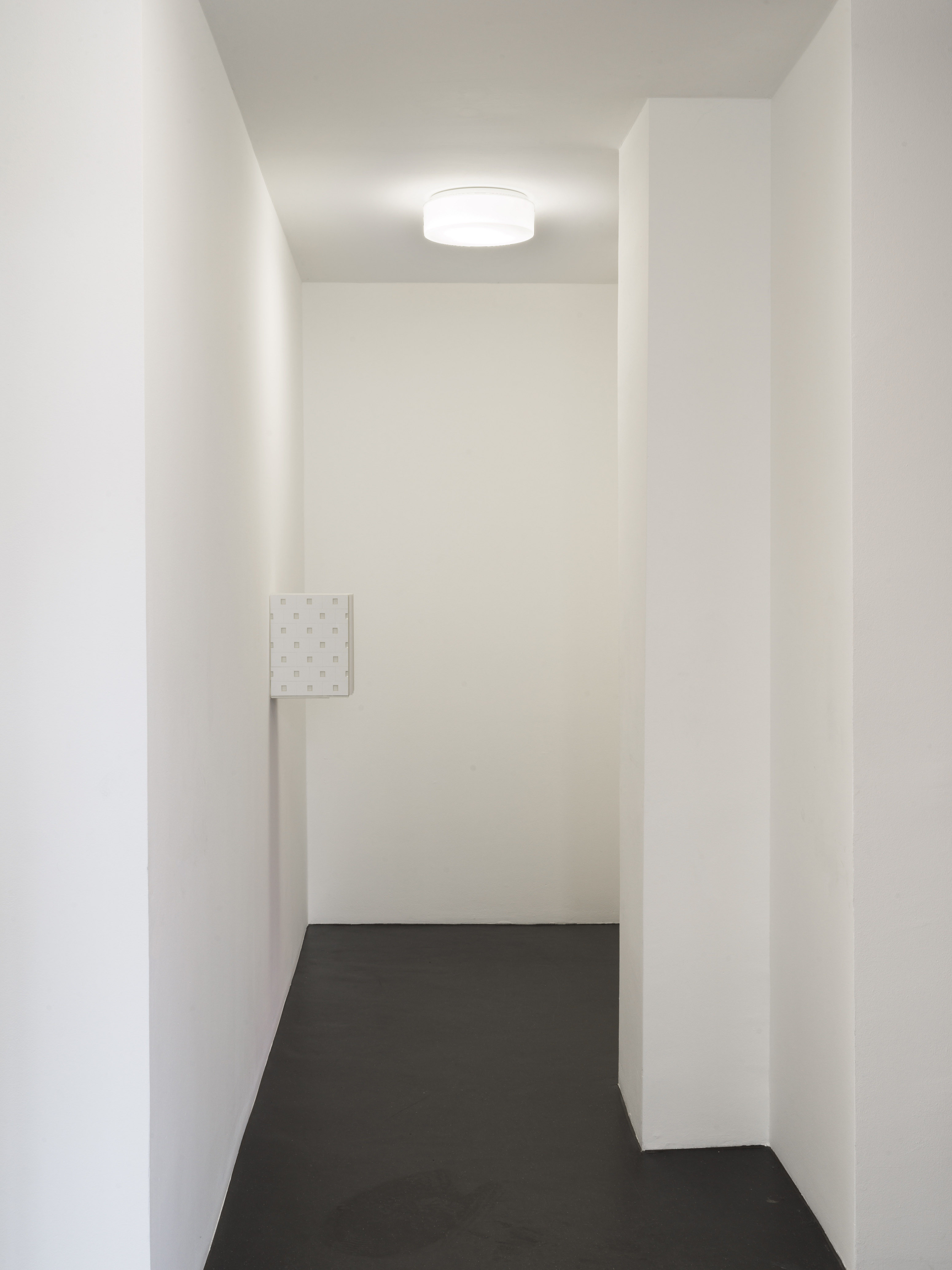 Mara Wohnhaas, „Lockit for a Yeti“, 2024, Lightweight foam board, 31,7 x 25,5 x 24,9 cm