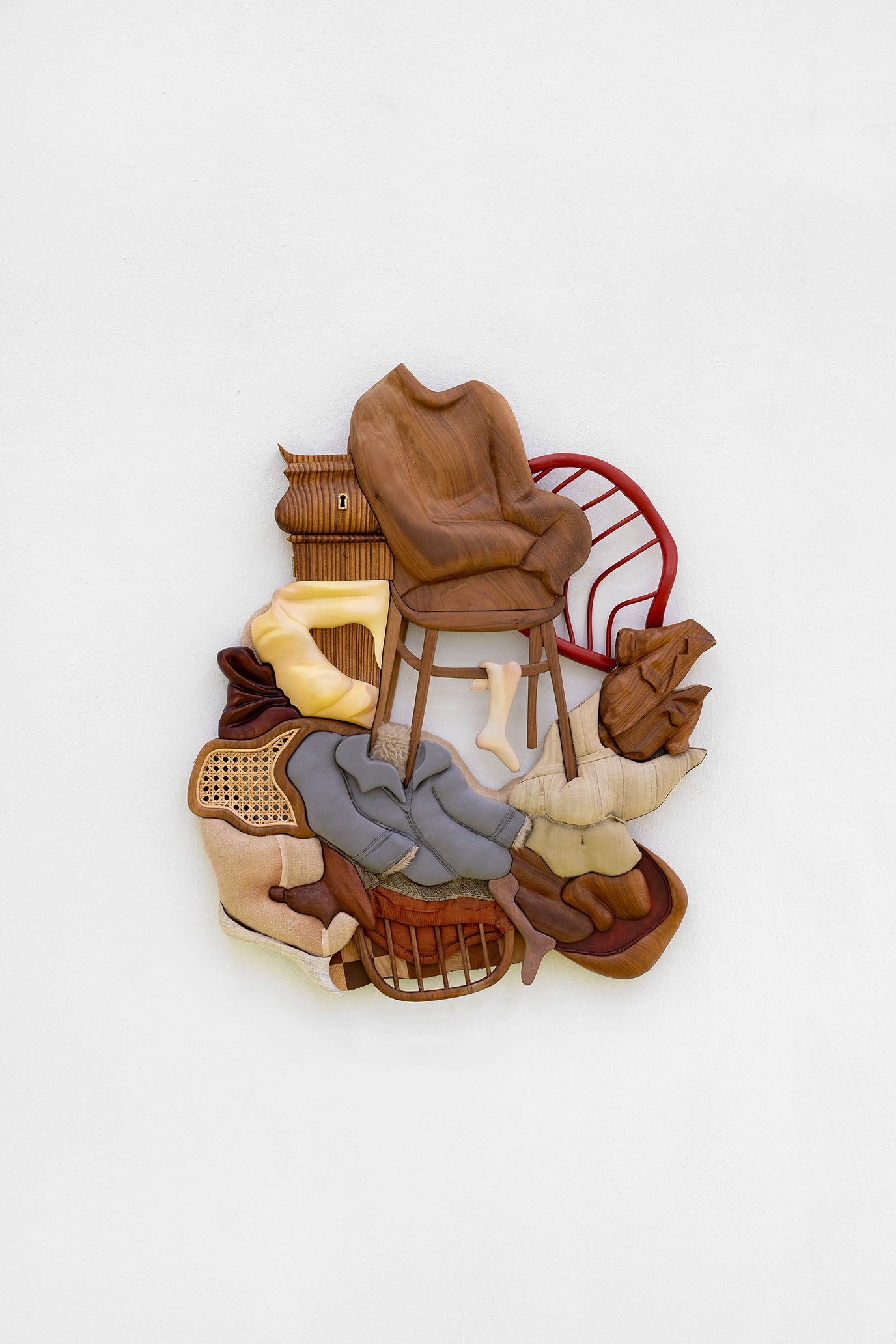 Tobas IZSÓ from the series "off the cuff“ #1, 2023 Textile, foam, horsehair, walnut, lime wood, willow, rattan, brass  80 x 70 x 5 cm Courtesy the artist and KOENIG2 by_robbygreif, Vienna 