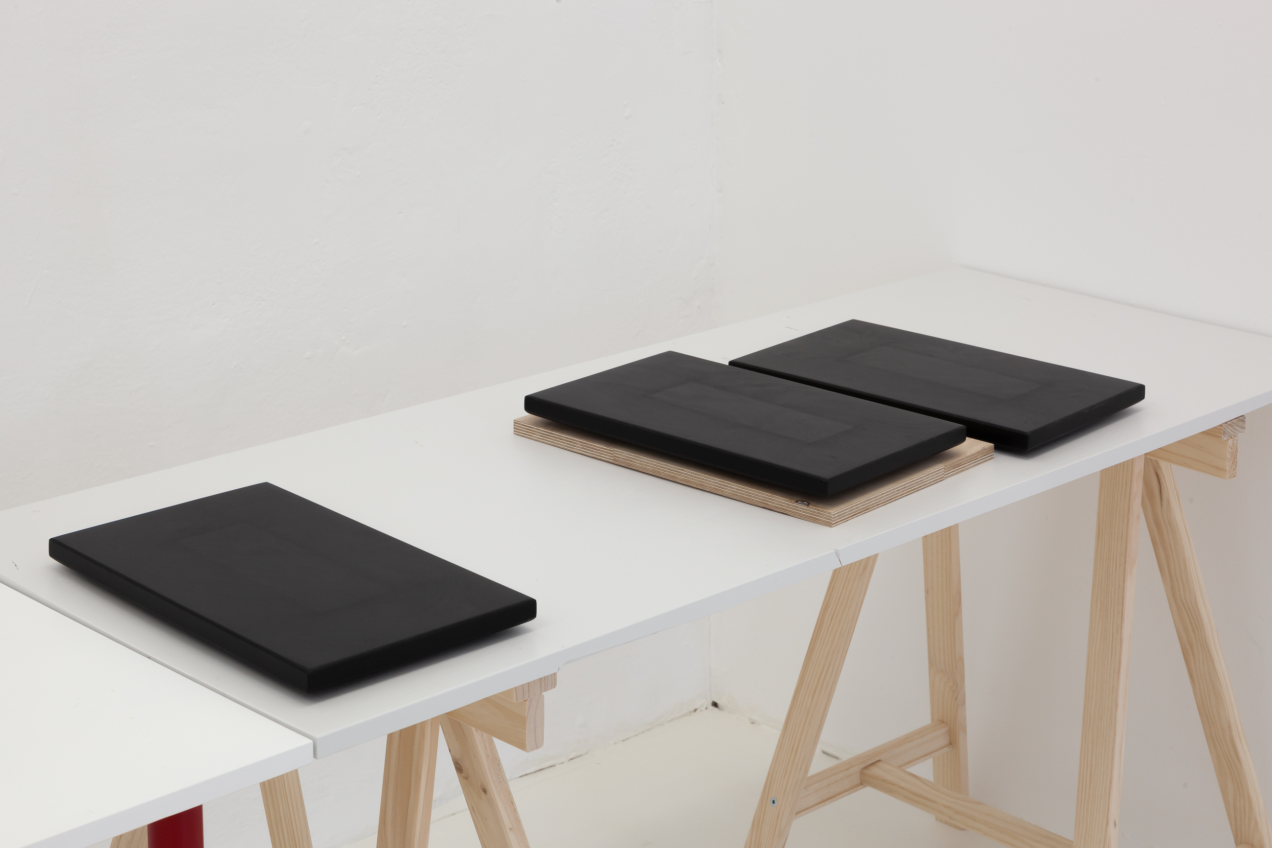 Juan Francisco Vera, 0,2, 2022, birch plywood, colour varnish, variable dimensions