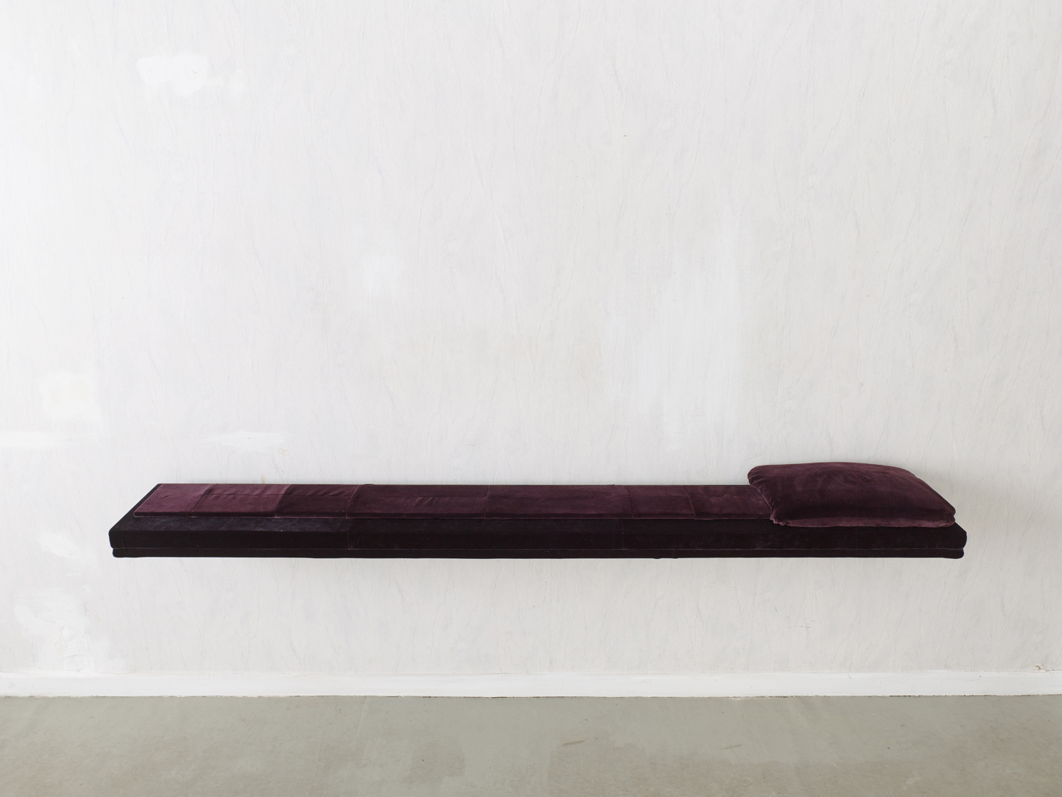 Arian de Vette Untitled, Untitled, 2024, MDF, velvet, sand, steel, 15 x 25,5 x 190 cm