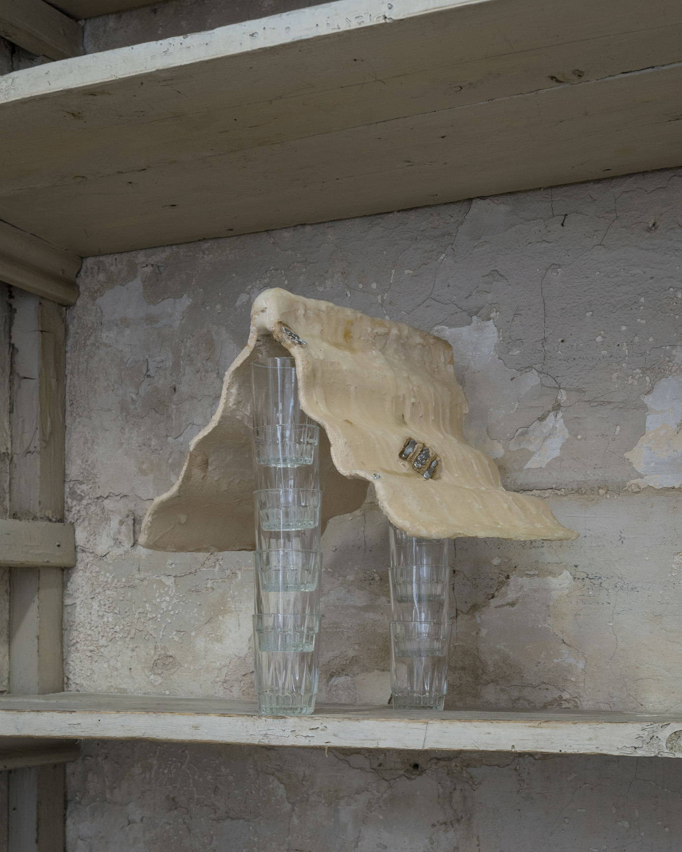 Qeu Meparishvili, ODA, 2024, Chamote clay, wax, tin, glass, 45 x 26 x 30 cm