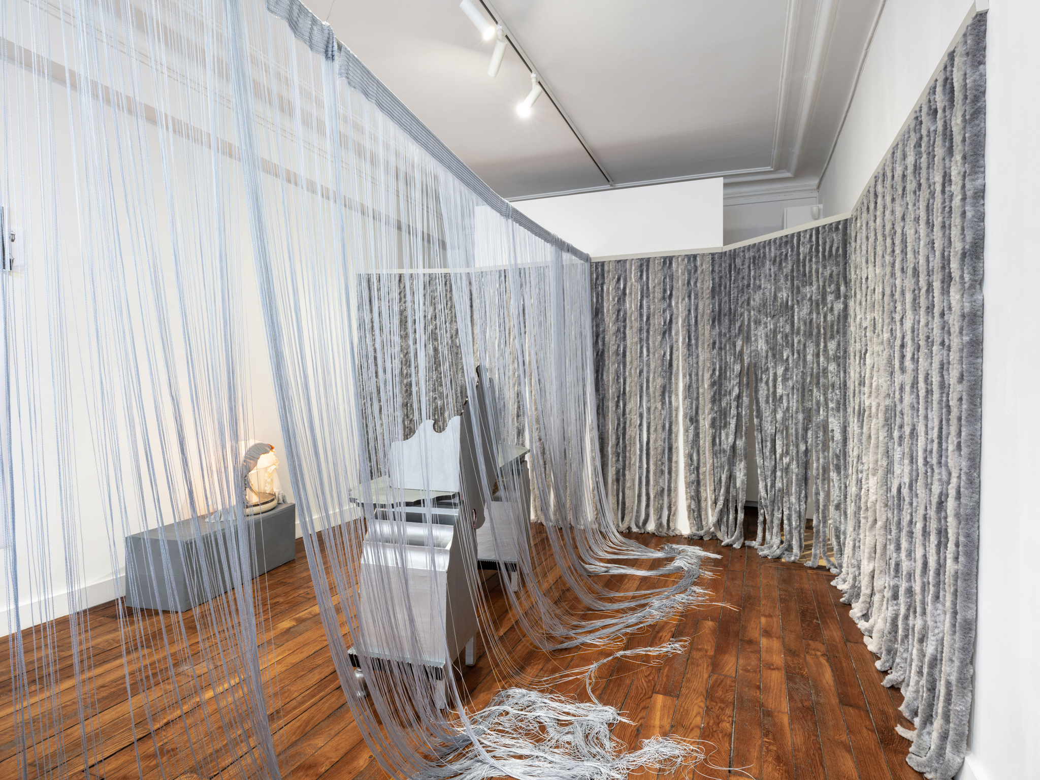 Jessi Reaves, Reflect as one, exhibition view, 2024, Crèvecœur, Paris. Courtesy of the artist and Crèvecœur, Paris. Photo: Martin Argyroglo