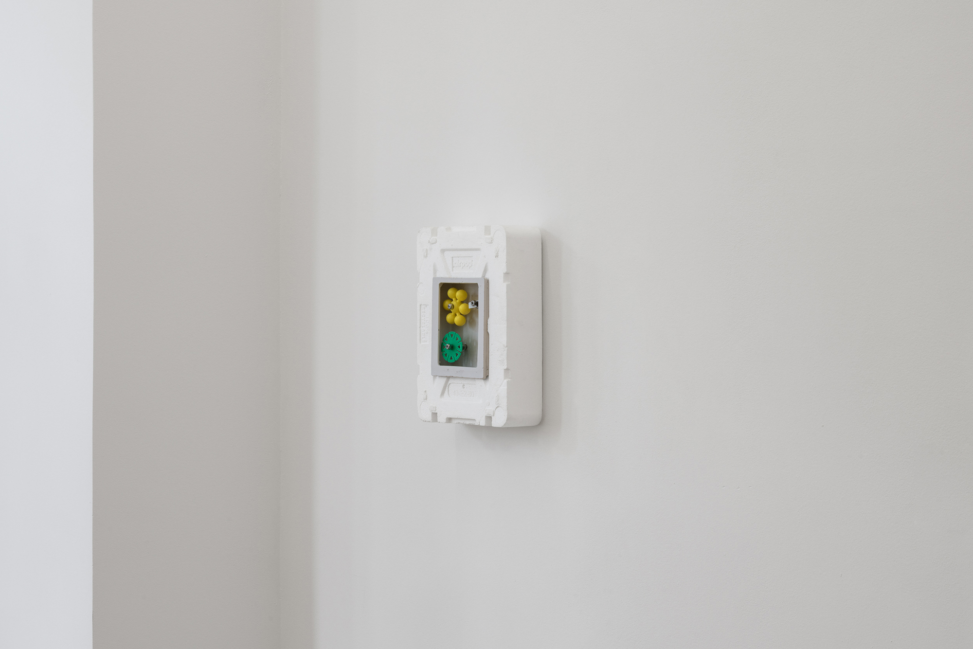 Gina Folly, Simplify Complexity III, 2022. Courtesy: the artist & Fanta-MLN. Photo: Julian Blum.