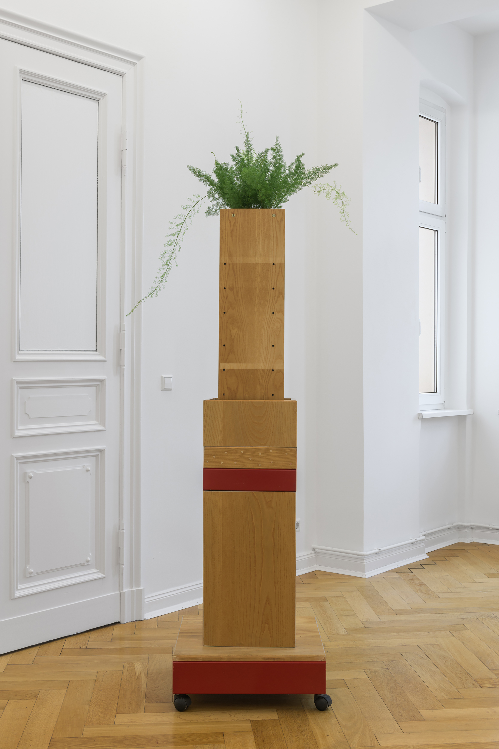 Alessandro Agudio, Fioriera I (La Giocosa), 2023. Courtesy: the artist & Fanta-MLN. Photo: Julian Blum.