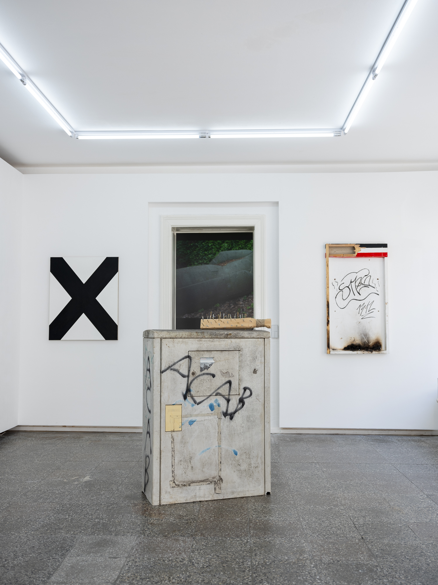 Diskurszone Ost - Reparatur und Revolution, 2024, AFF Galerie, exhibition view