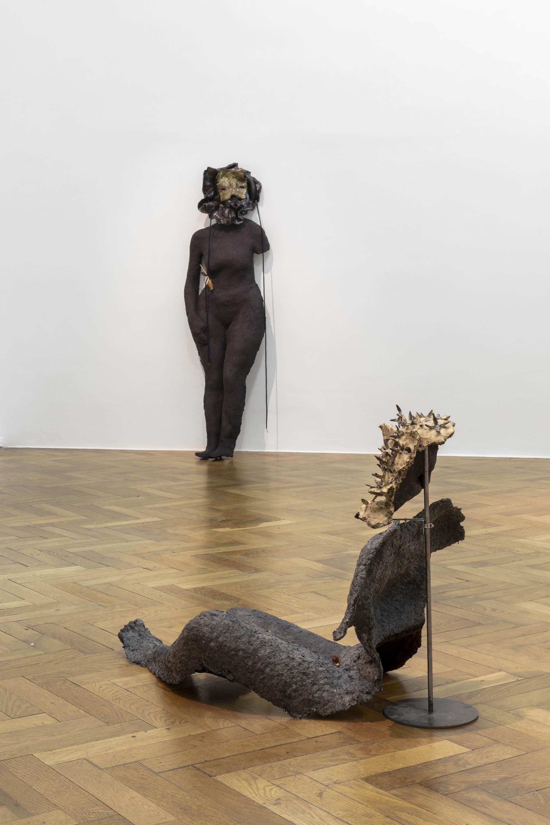Anousha Payne, A faint glow, a stone and a shark’s tooth, 2024, exhibition view at Sperling, Munich