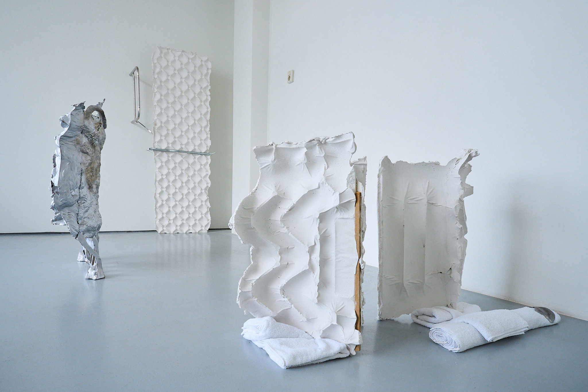 Nora Aurrekoetxea Etxebarria, I am a body in a body of air, installation views and details, photograph by Chun-Han Chiang, P/////AKT, 2024
