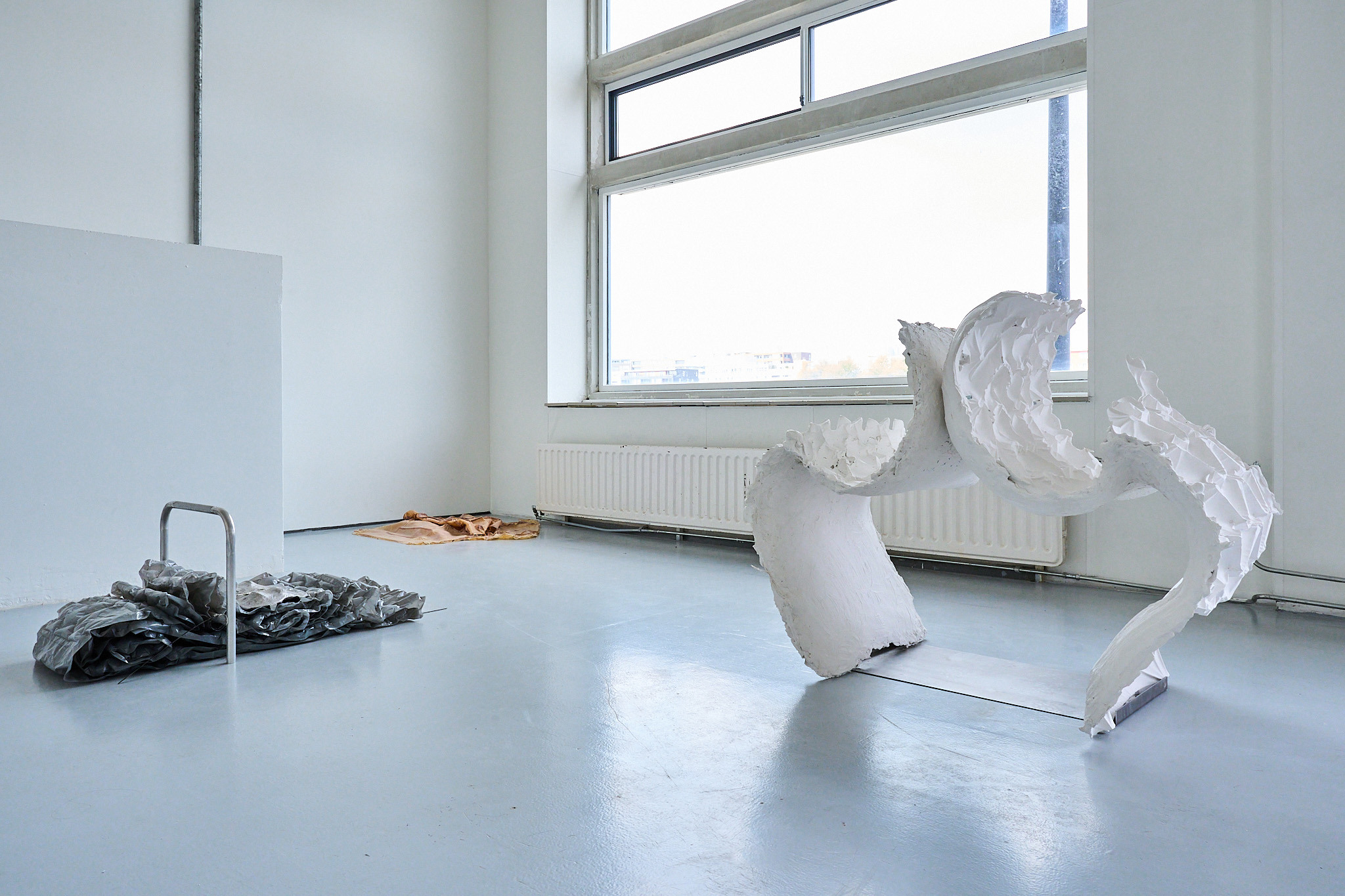 Nora Aurrekoetxea Etxebarria, I am a body in a body of air, installation views and details, photograph by Chun-Han Chiang, P/////AKT, 2024
