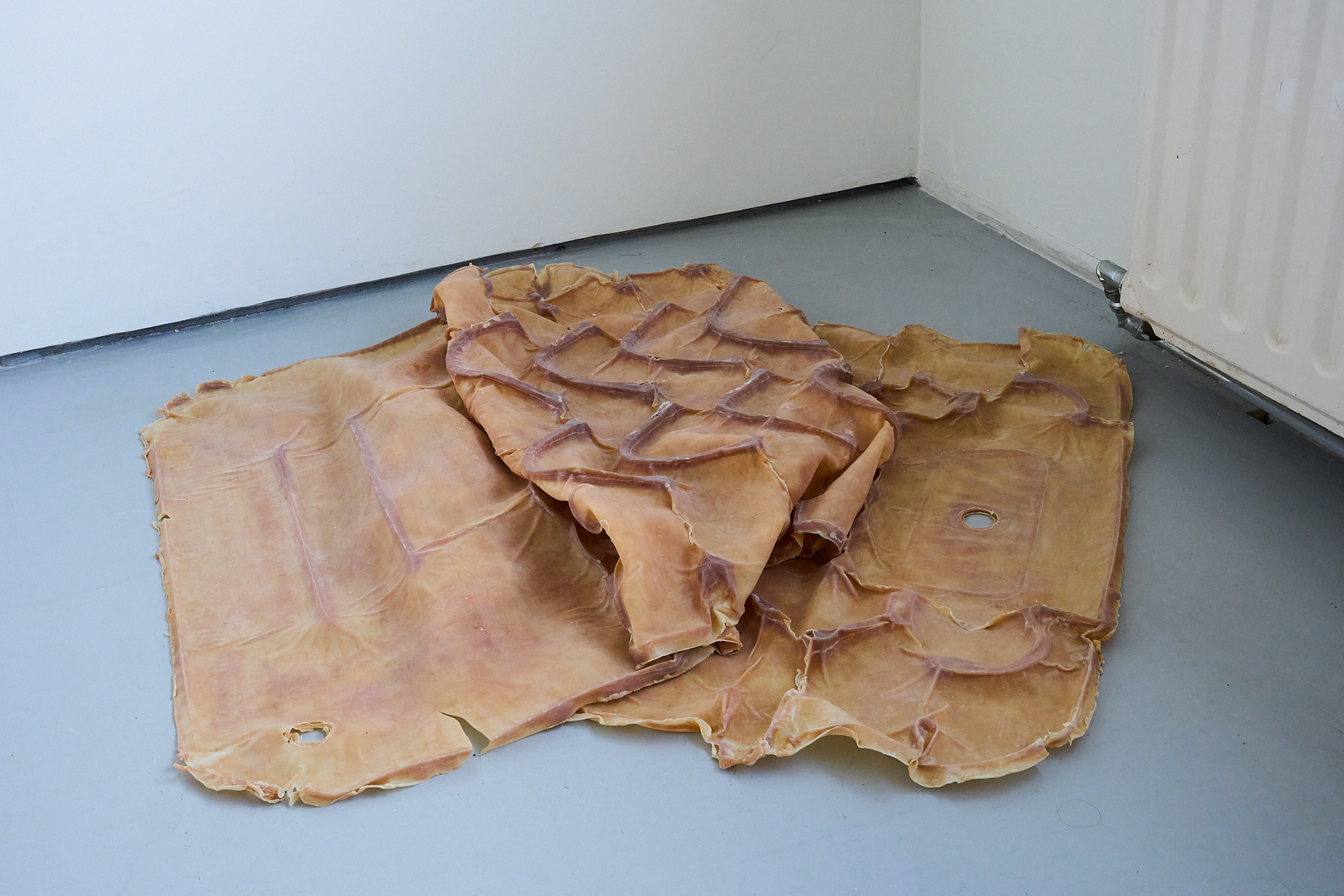 Nora Aurrekoetxea Etxebarria, I am a body in a body of air, installation views and details, photograph by Chun-Han Chiang, P/////AKT, 2024