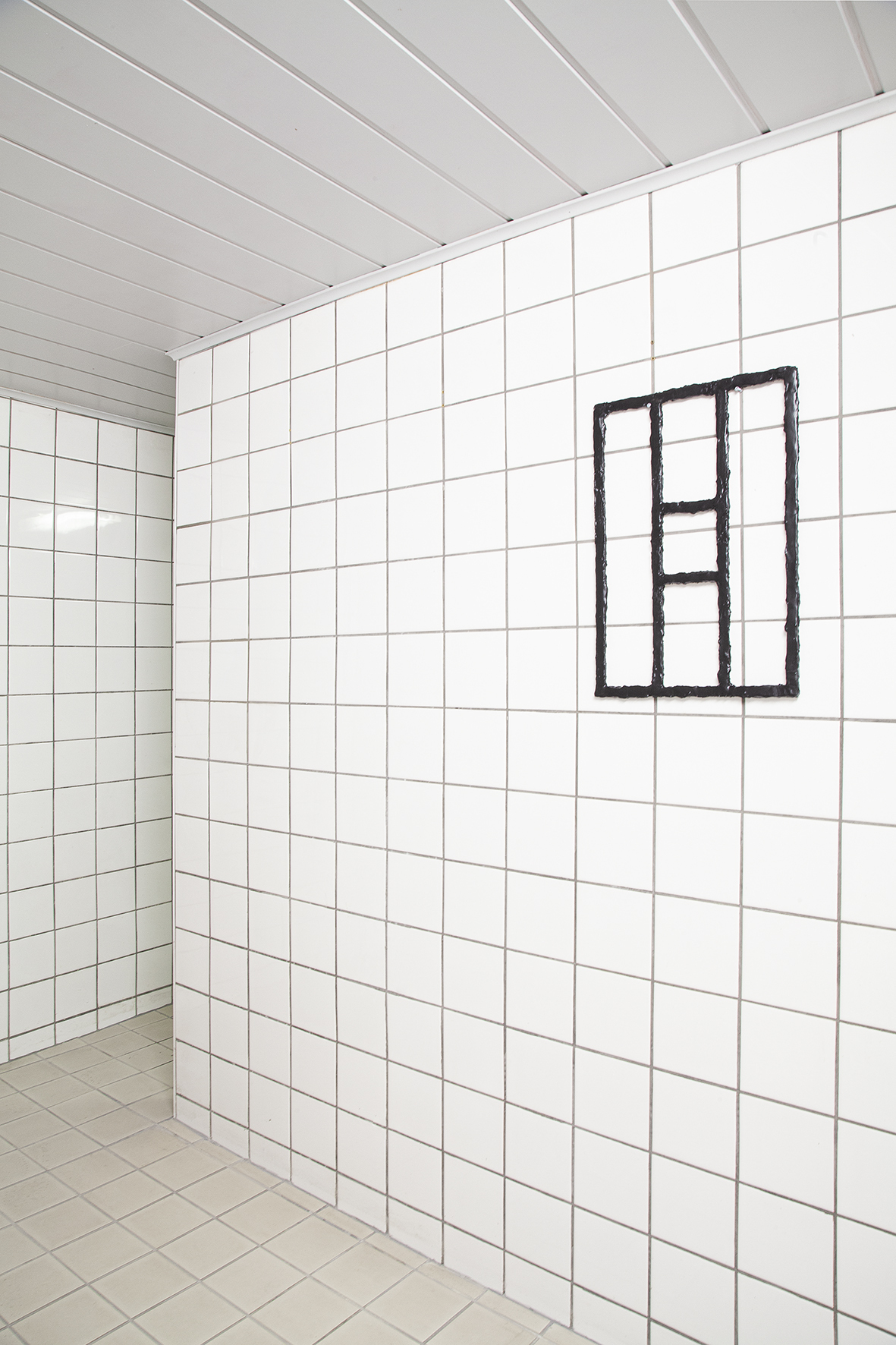 Marit Wolters; Guest Rooms on the second Floor; acrystal, lacquer; 53 x 36 cm; 2024