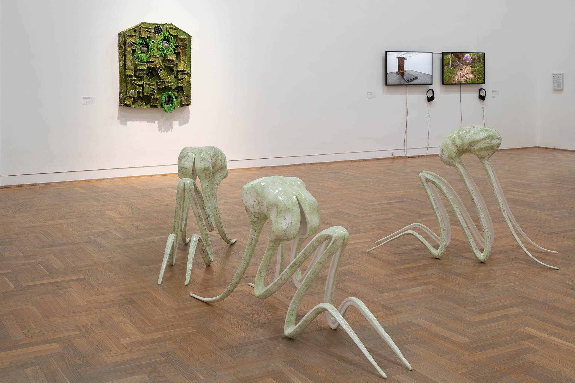 Cezary Poniatowski, Aether, 2024; Claude Eigan, Inner Saboteur I-III, 2019-2020; Bianca Hlywa, SCOBY, 2022, video documentation; Bianca Hlywa, Orbital shakes, video