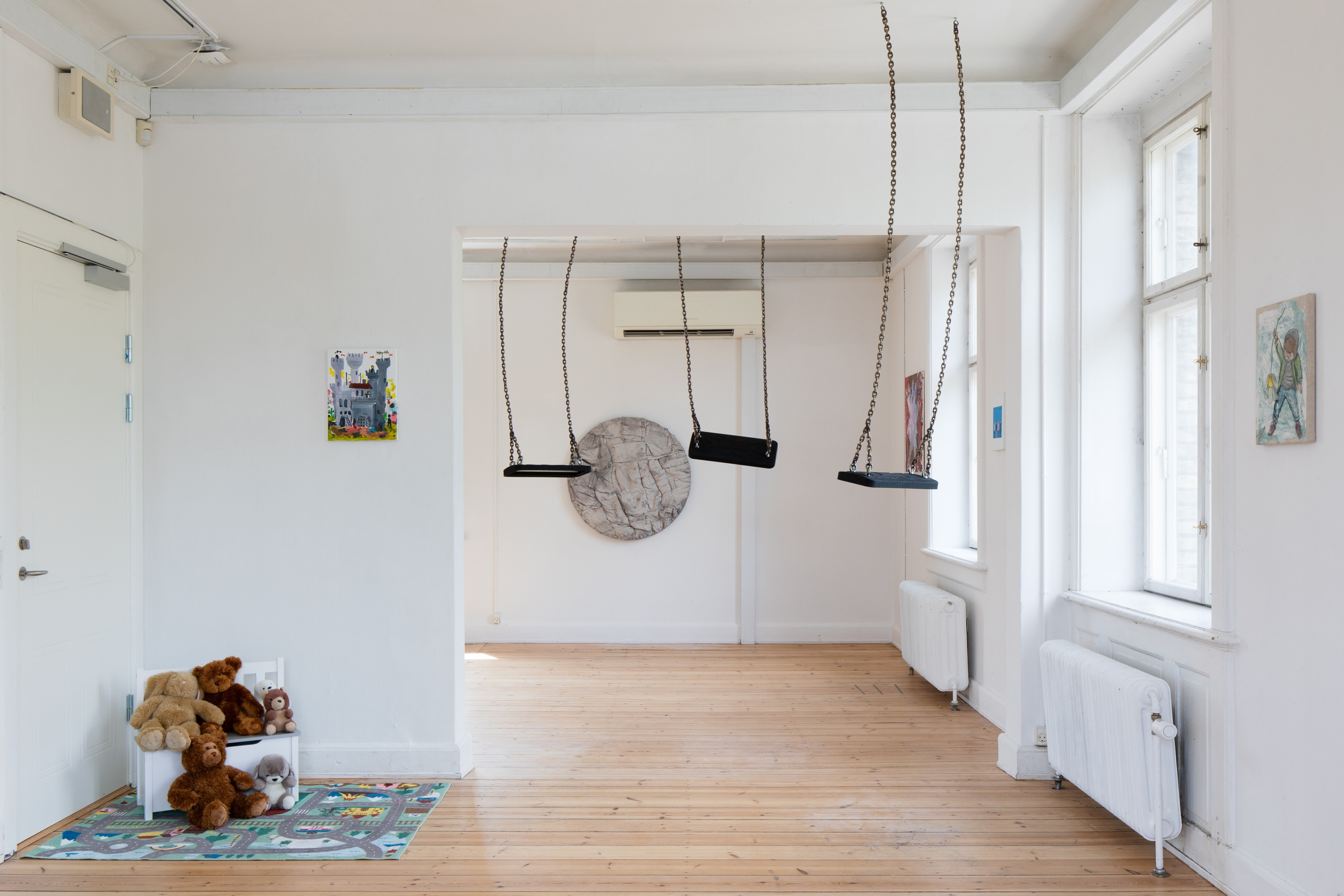 Installation view, Rasmus Niclas Rose Nielsen, Simon Fensholm, Ida Retz Wessberg, 2024, photo: Mads Holm