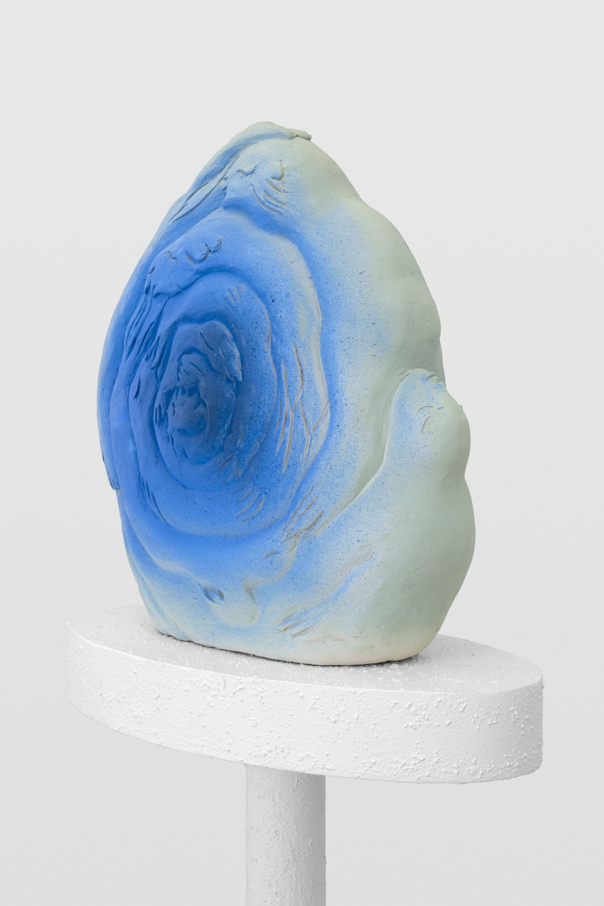 Bea Bonafini, How One We Grow, 2024. Glazed ceramic, 46x41x17cm. Courtesy of the artist and Renata Fabbri, Milano. Ph.: Mattia Mognetti.